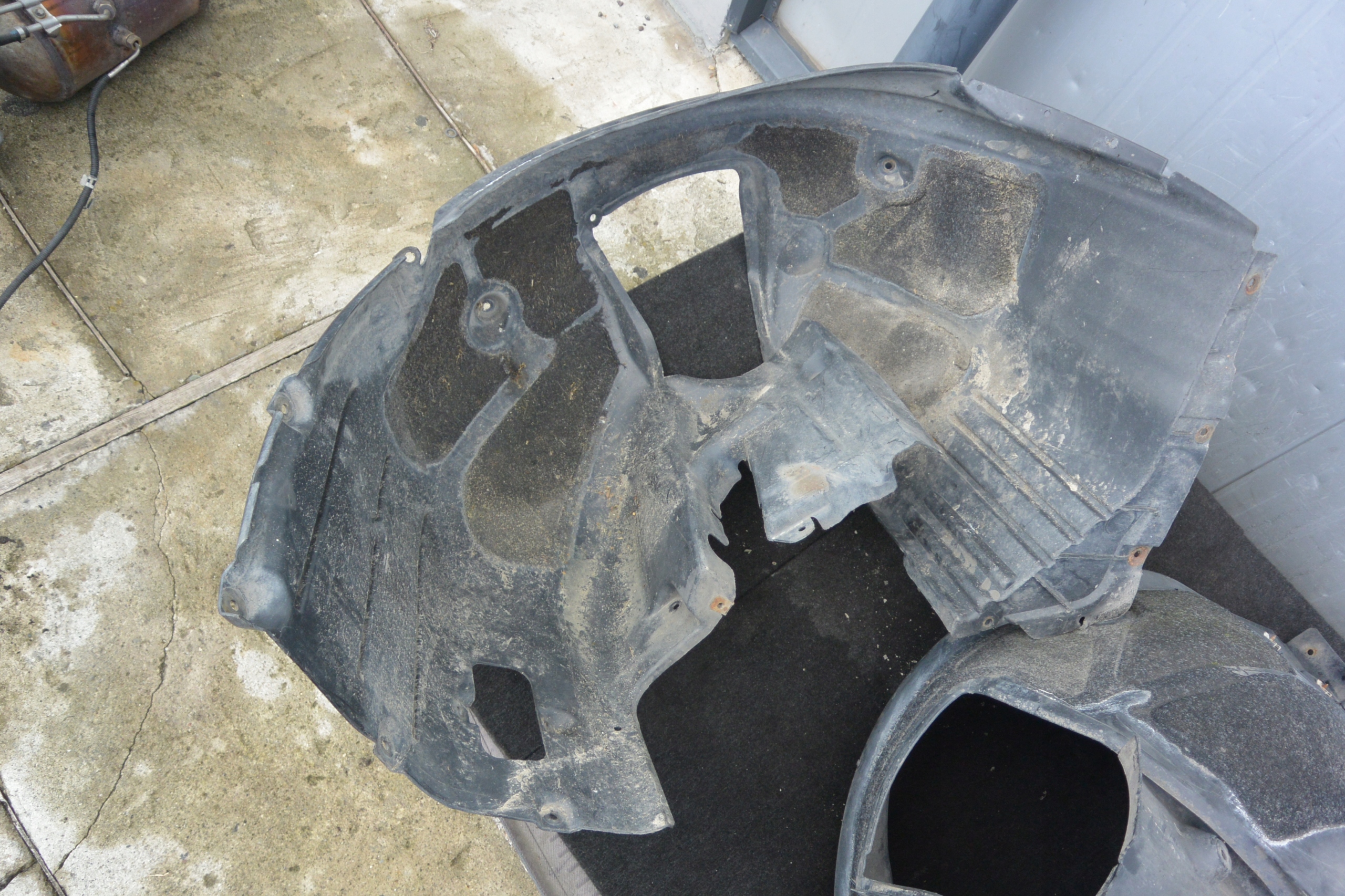 mudguard front left right BMW 5-SERII E60 E61