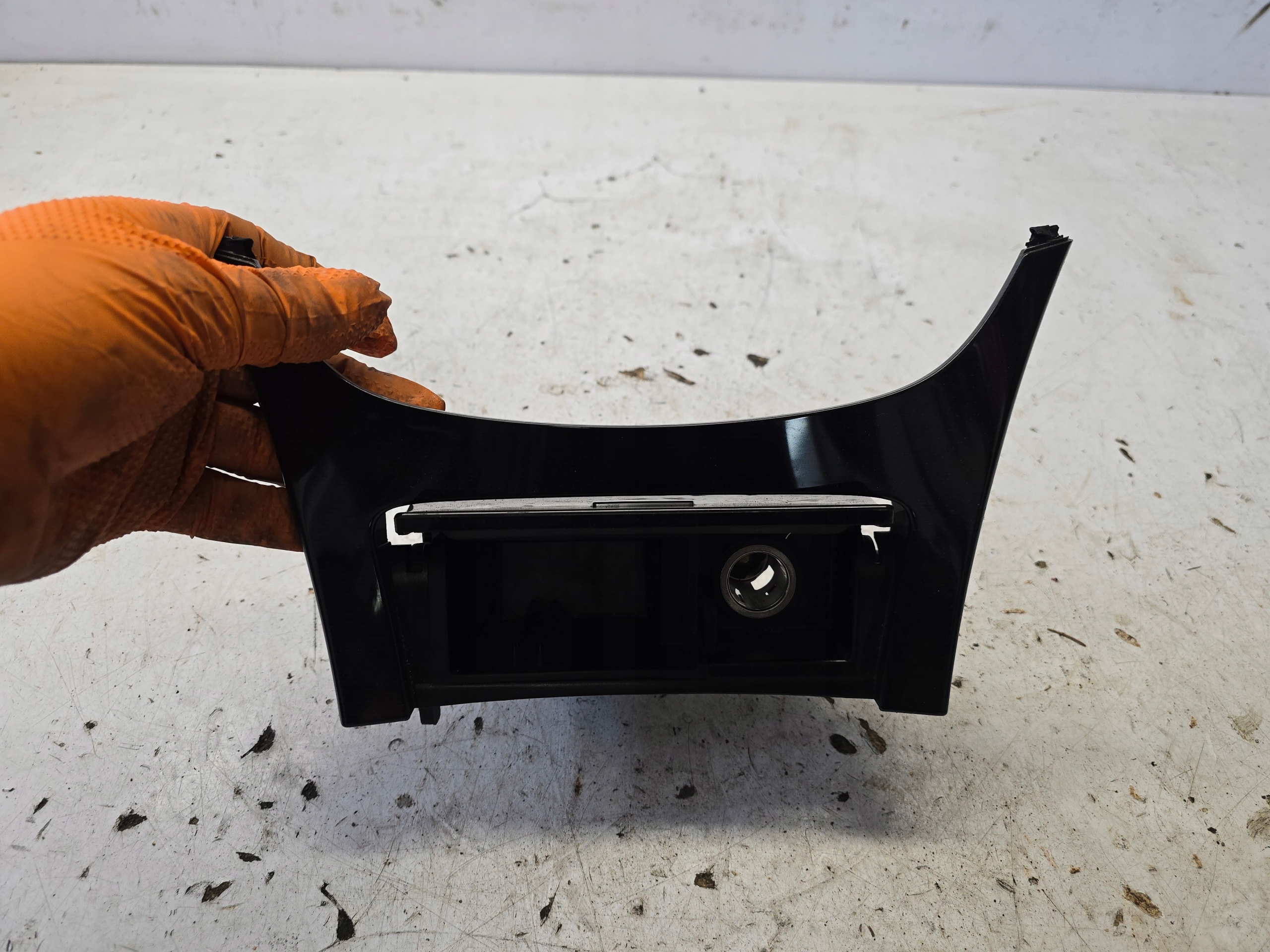 OPEL INSIGNIA A LIFT passenger compartment central consoles ashtray