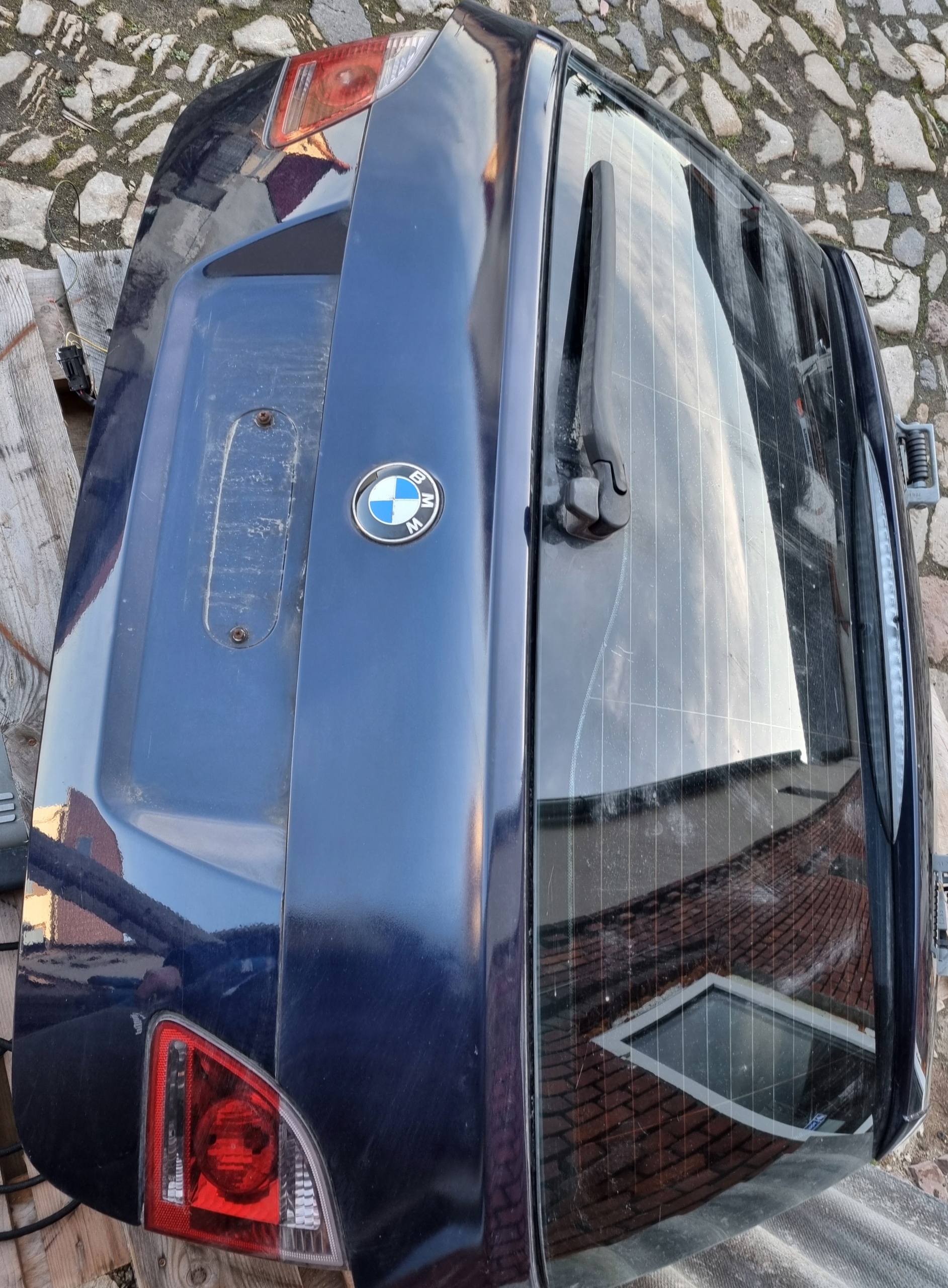 KLAPA BAGAŻNIKA KOMPLETNA BMW E61