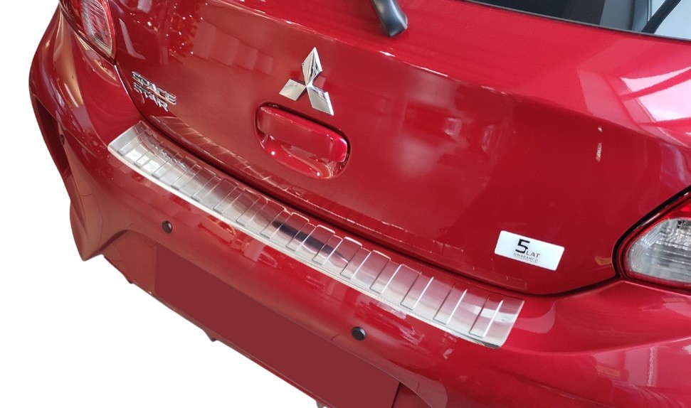 

Nakładka na zderzak Mitsubishi Space Star