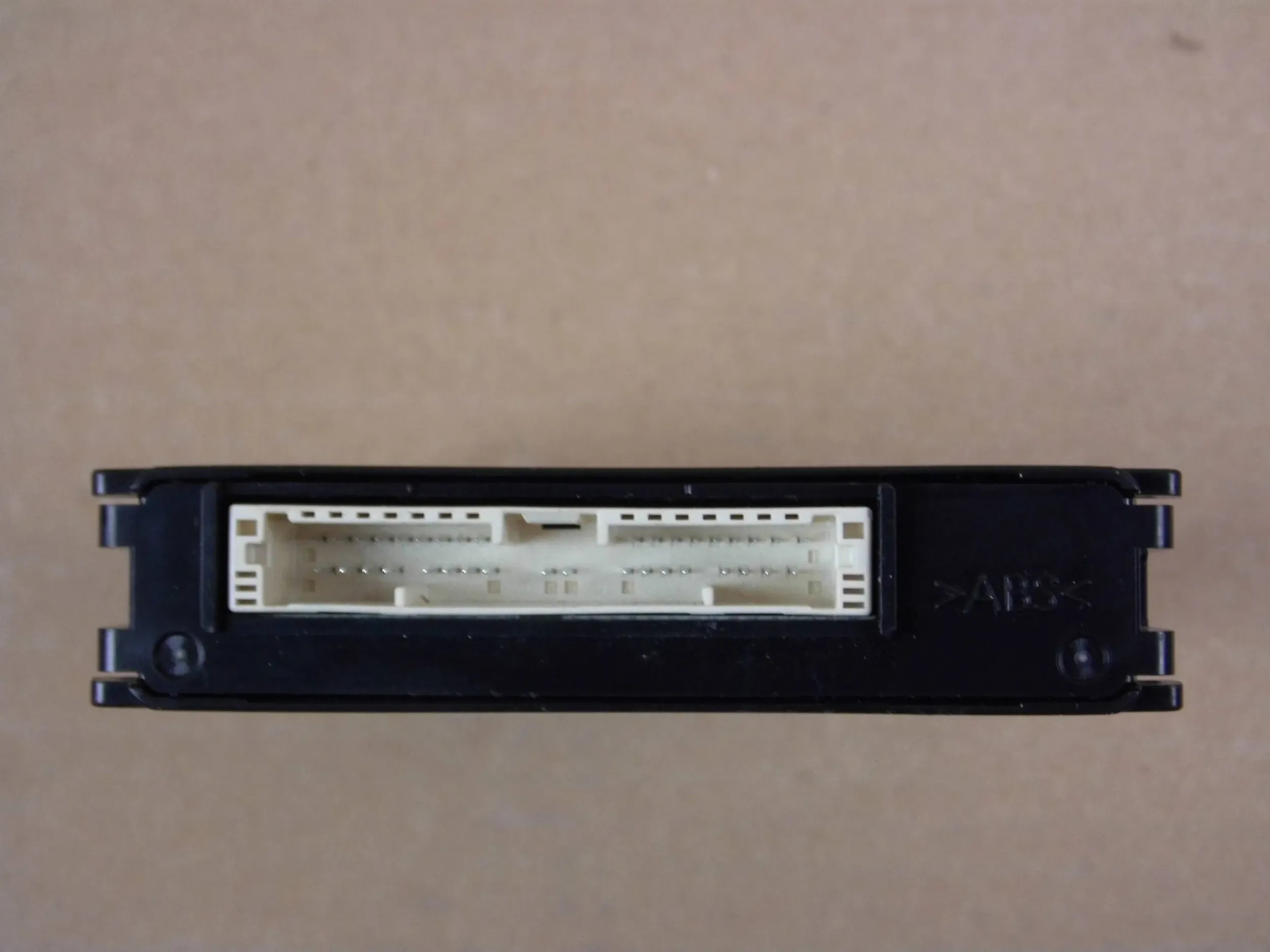 Toyota Yaris IV module control unit GATEWAY control 89111-K0021