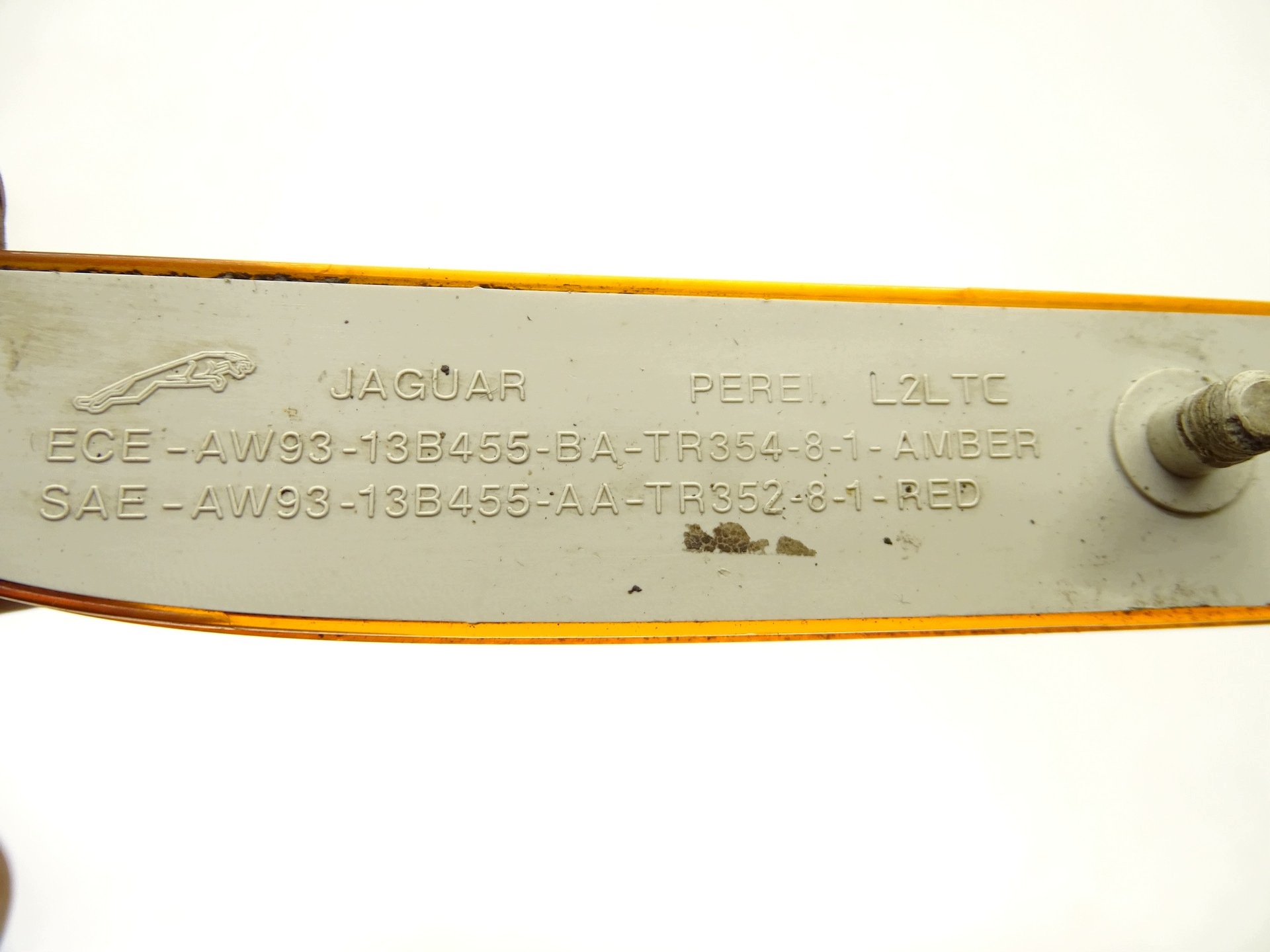 ODBLASK left rear part JAGUAR XJ X351 AW93-13B455-BA