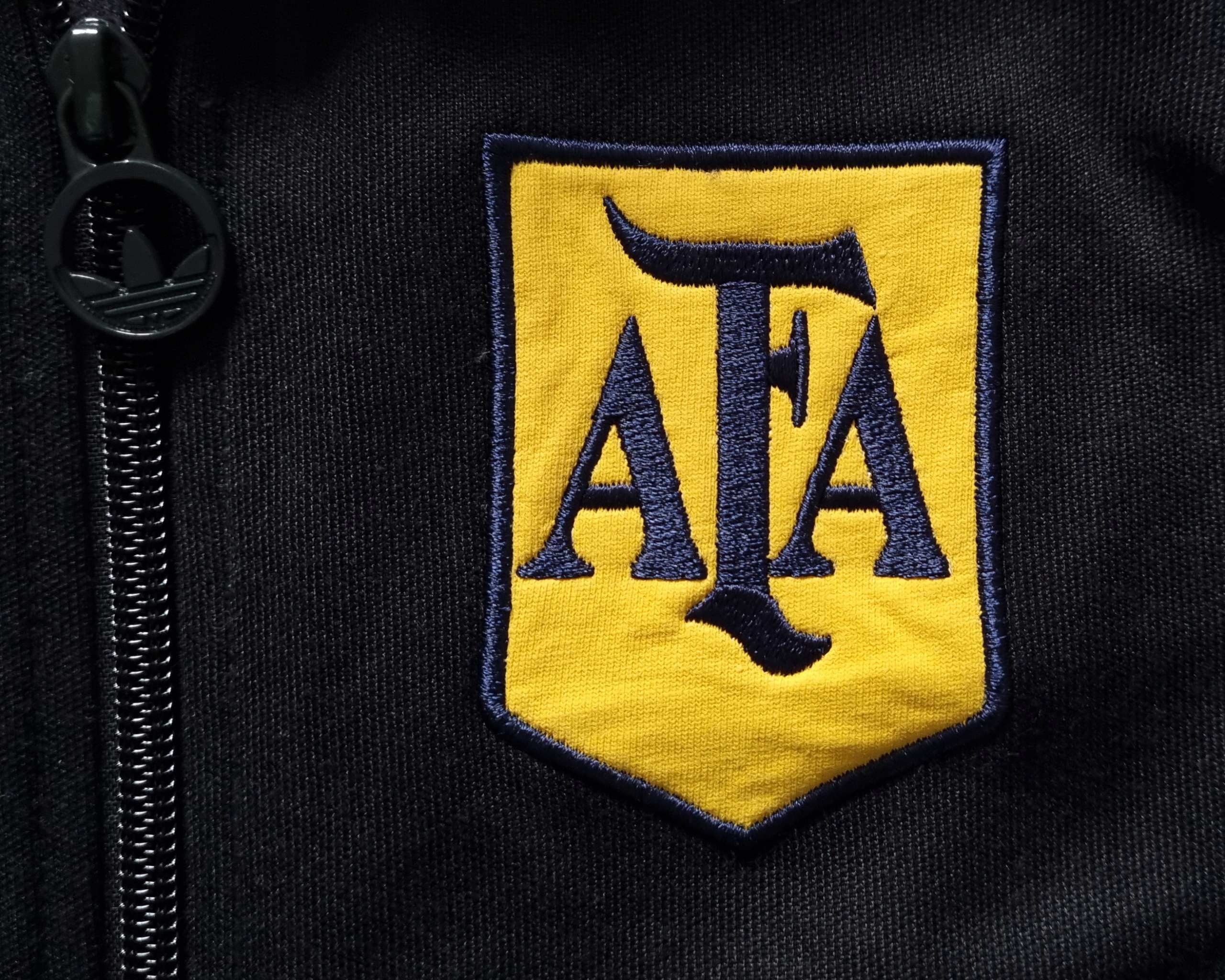 ADIDAS ORIGINALS ARGENTINA 1978 WORLD CUP SOCCER TEAM BLUZA JAK NOWA 178 Marka adidas