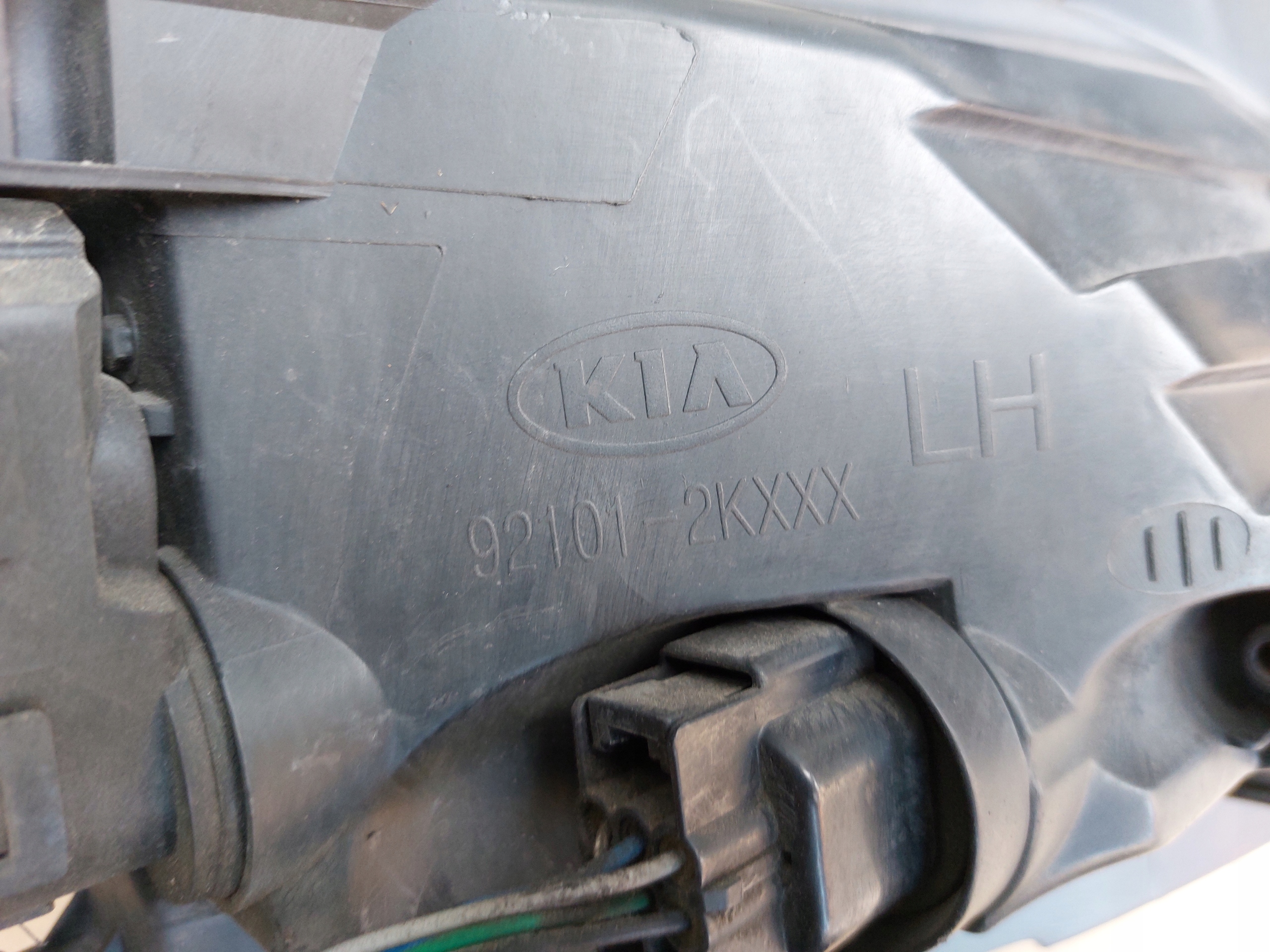 light left front KIA SOUL and 09r ANGLIK