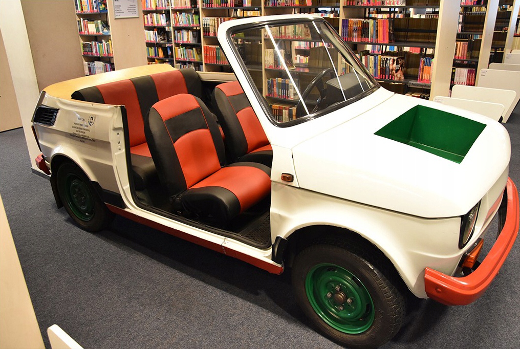 SKÓRZANE POKROWCE MIAROWE do FIAT 126p MALUCH Typ pokrowiec