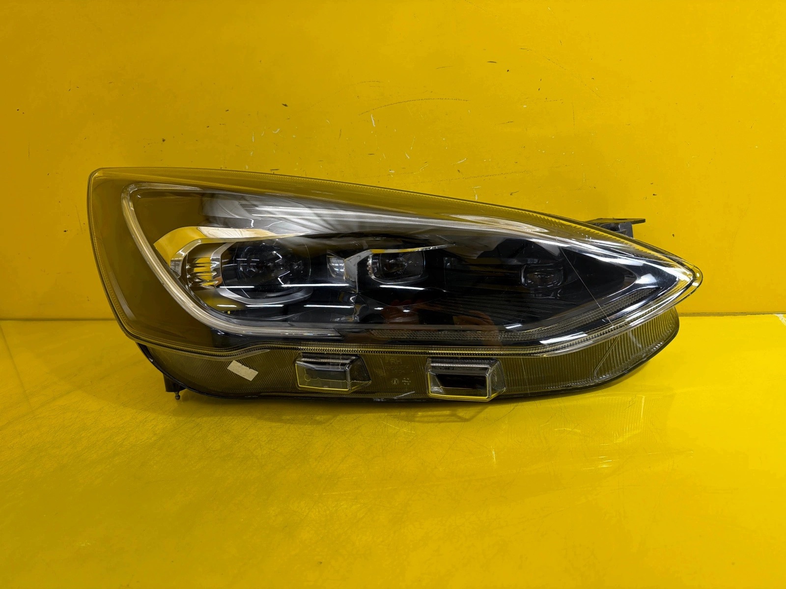 light right Ford Focus MK4 4 IV 18-22 Full Led JX7B-13E016-CE