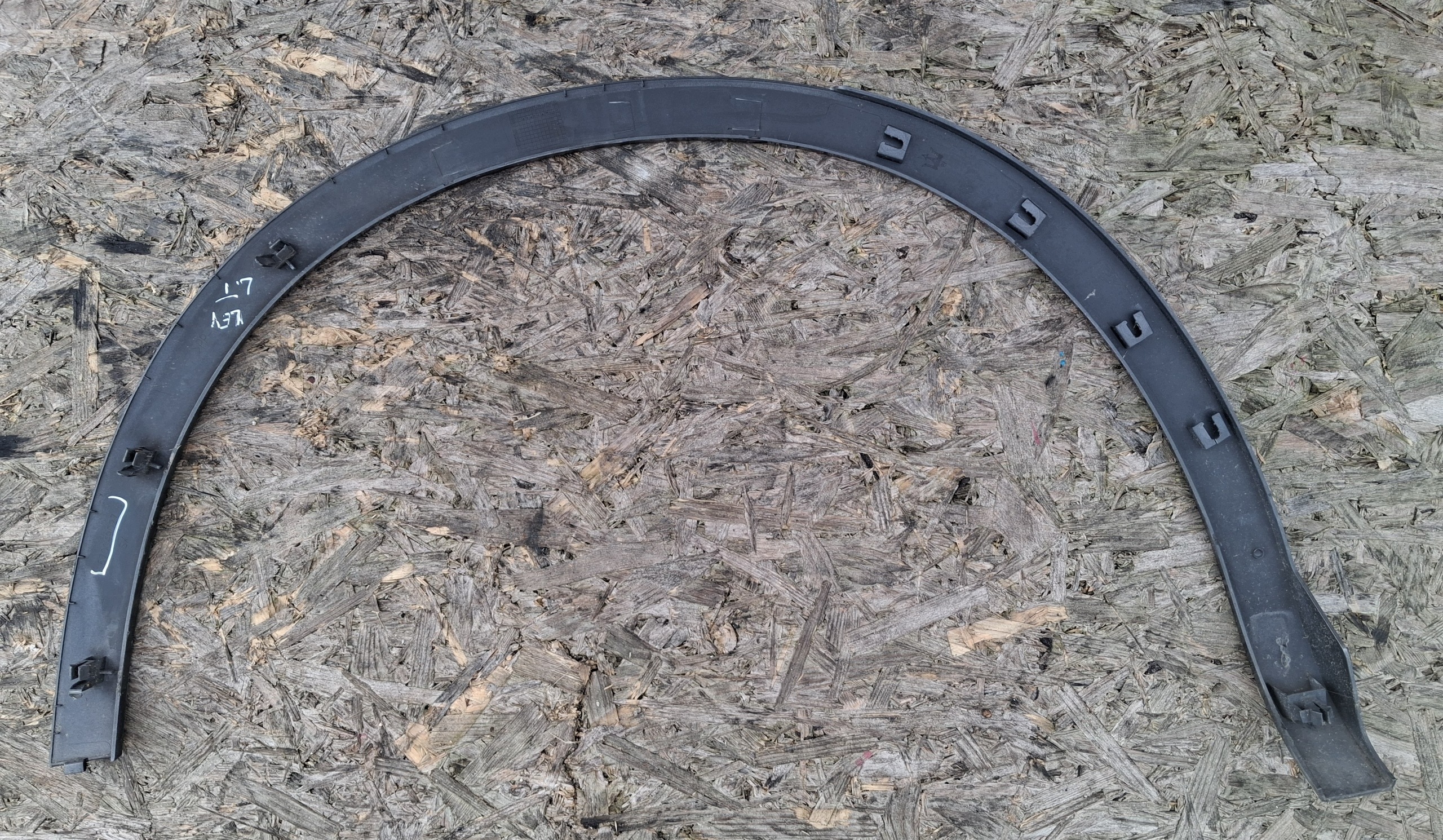 moulding left left rear part MASERATI LEVANTE 670049027