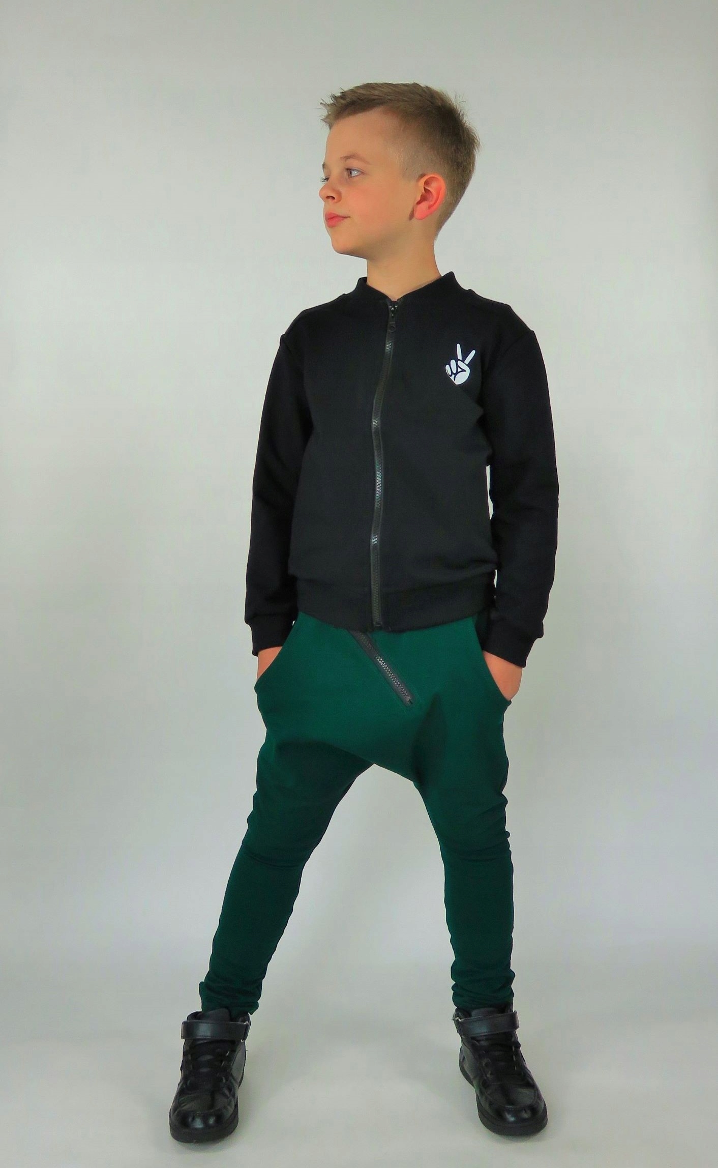 Spodnie baggy zieleń butelkowa 128 Caramba Mamma EAN (GTIN) 5905923108282