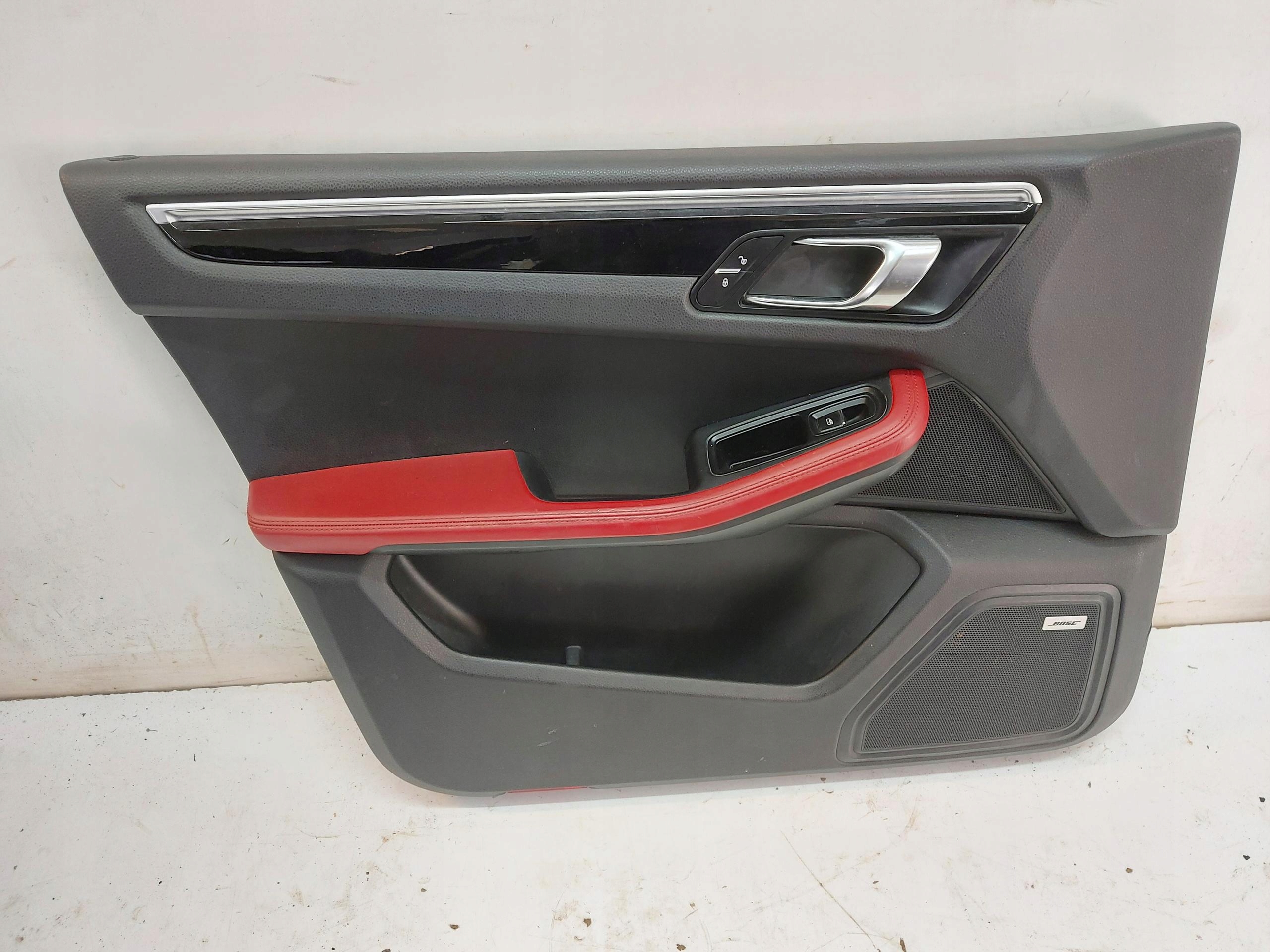 PORSCHE MACAN S 95B upholstery side door front left BOSE UK RHD