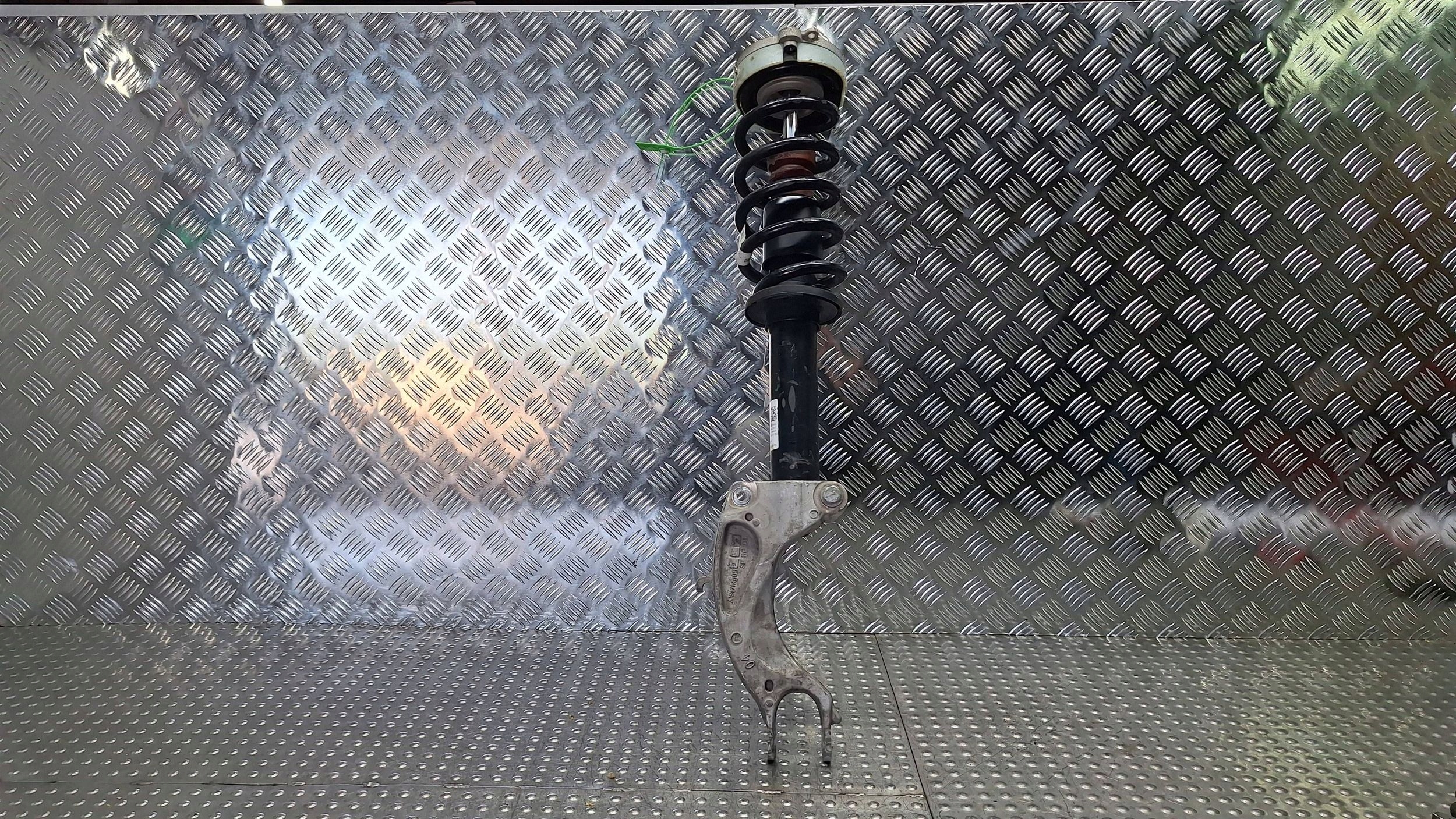 shock absorber left front 80A413031AH 4M0413037N AUDI Q5 80A LIFT
