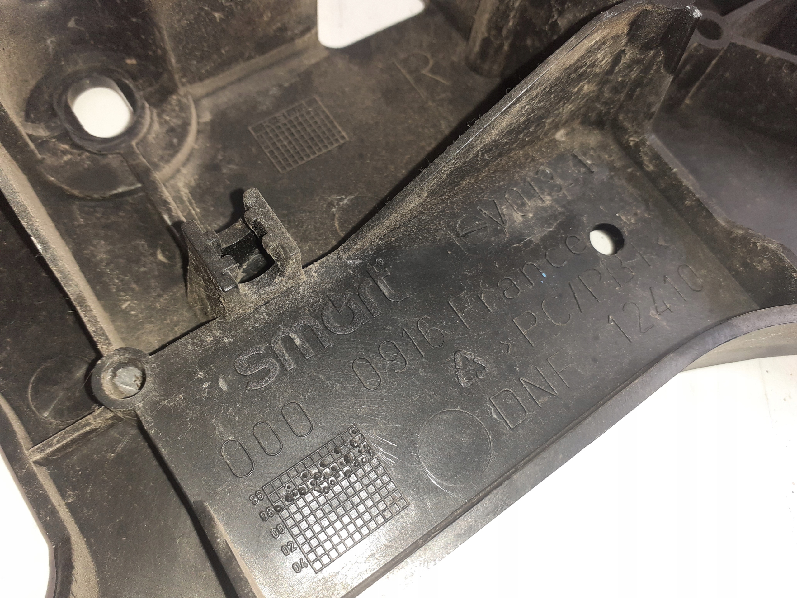 bumper bracket right front SMART FORTWO and 450