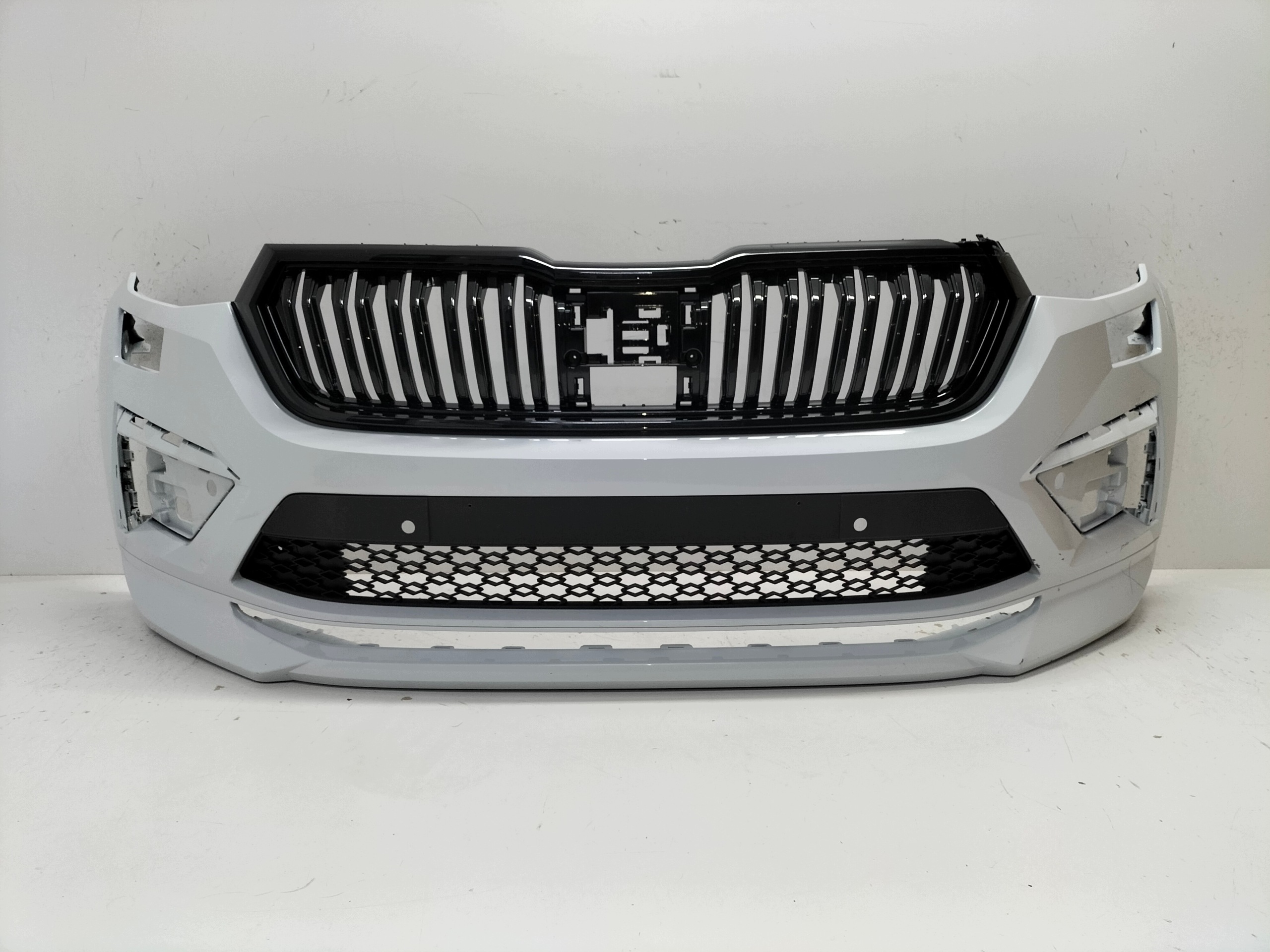 front bumper front SKODA KODIAQ LIFT 21- RS below side PDC z koszykami