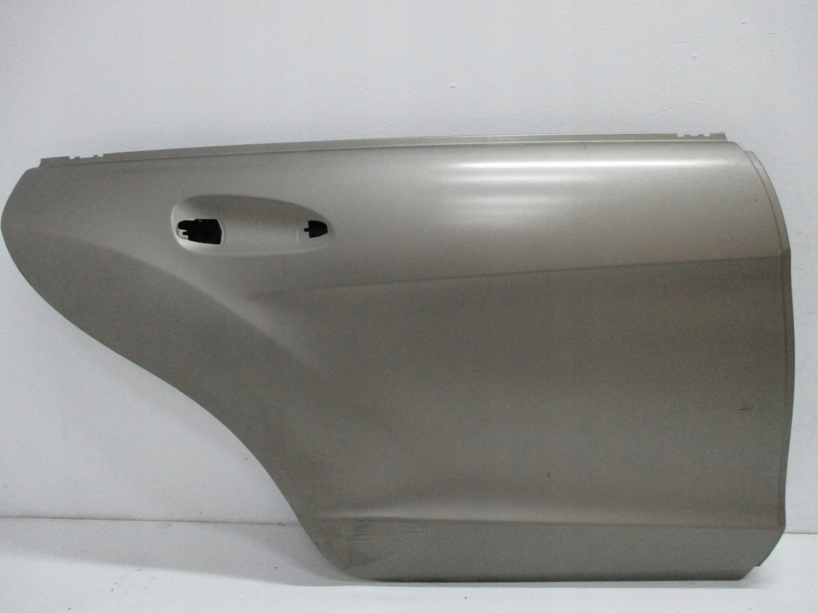 door right rear. MERCEDES CLS 218 A2187320410