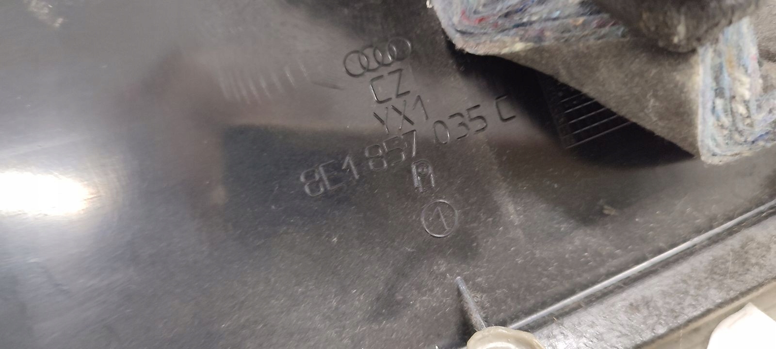 Handschuhfach des Beifahrers Audi A4 B7 2,7 TDI