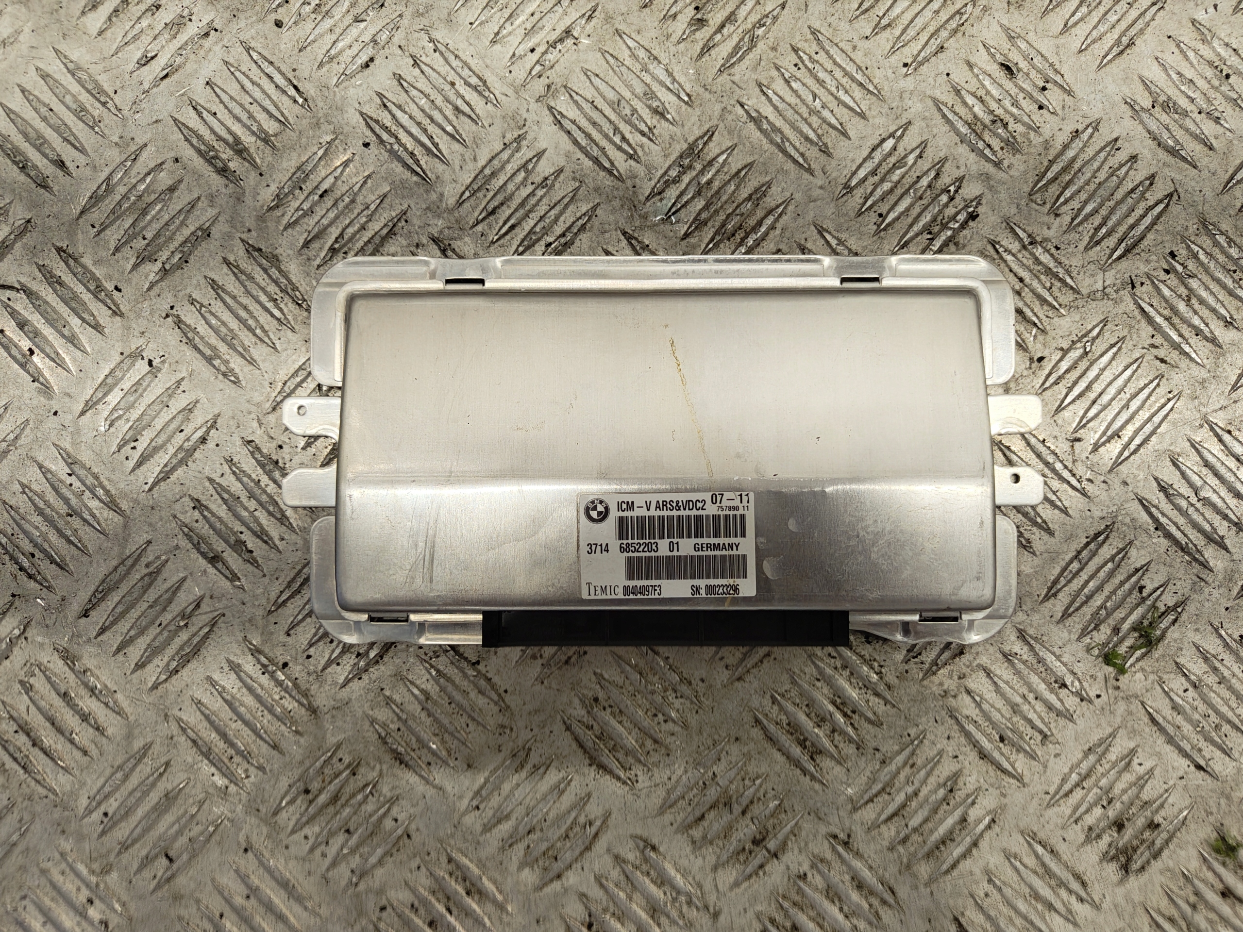BMW 5GT F07 module control unit springing AKTYWNEGO VDC 6852203