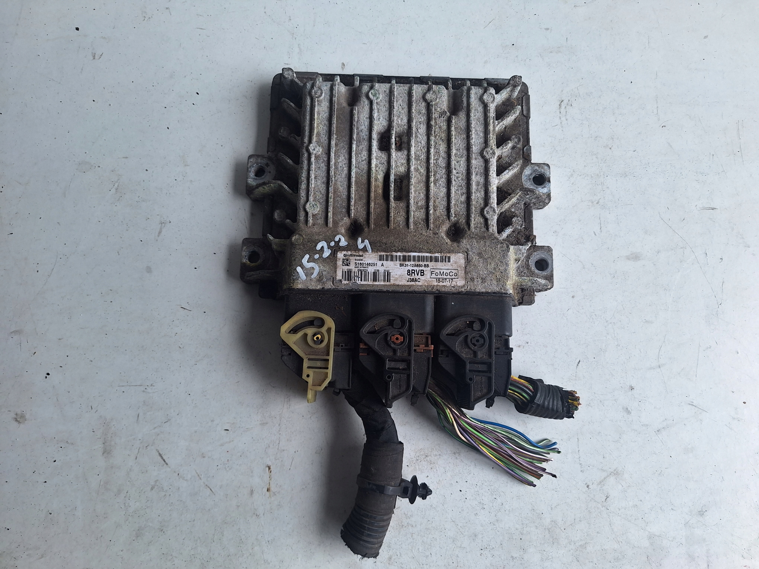 FORD control unit computer of the engine BK31-12A650-BB 8RVB CONTINENTAL
