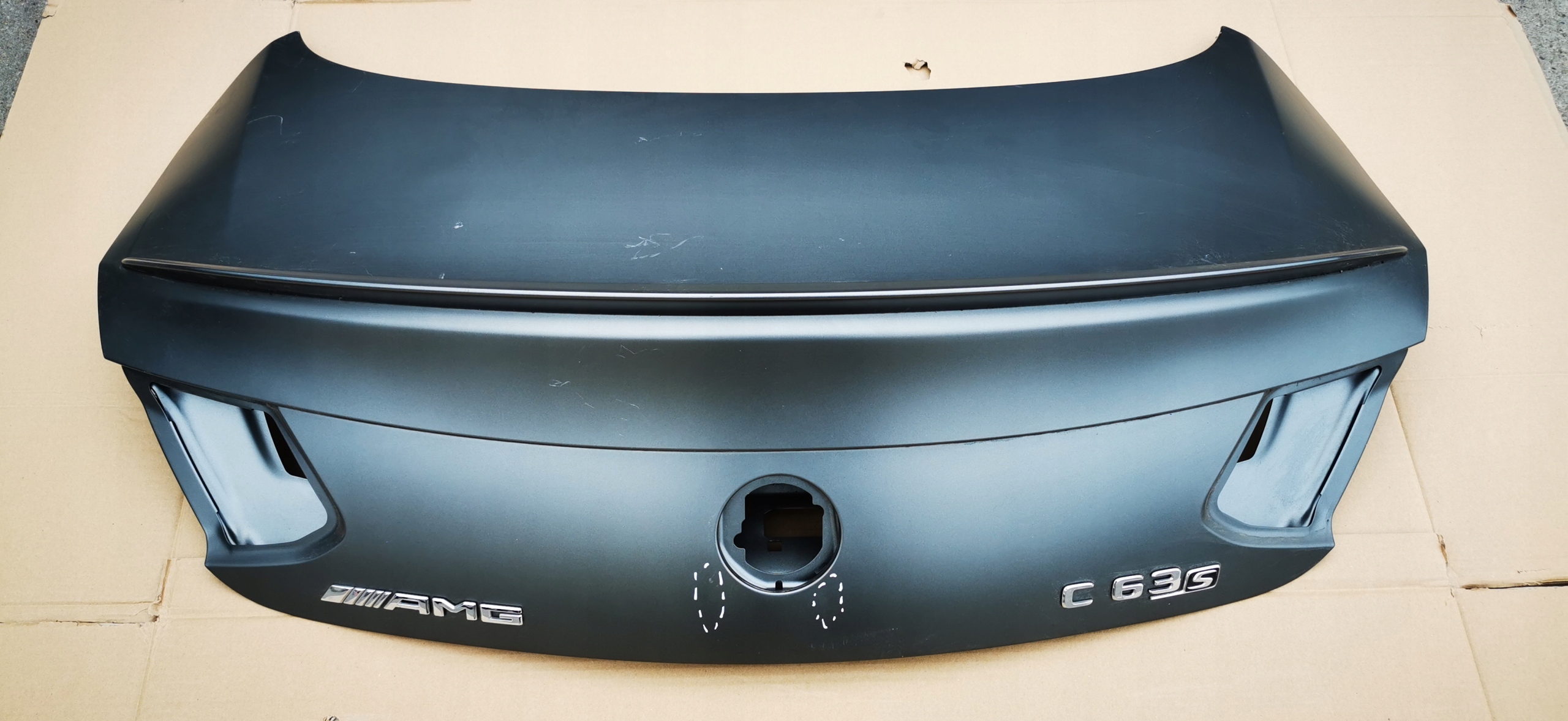 Mercedes C-kl coupe AMG S kapota spoiler