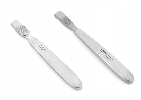 NR.62 Skrobaczka Prosta Farabeufa