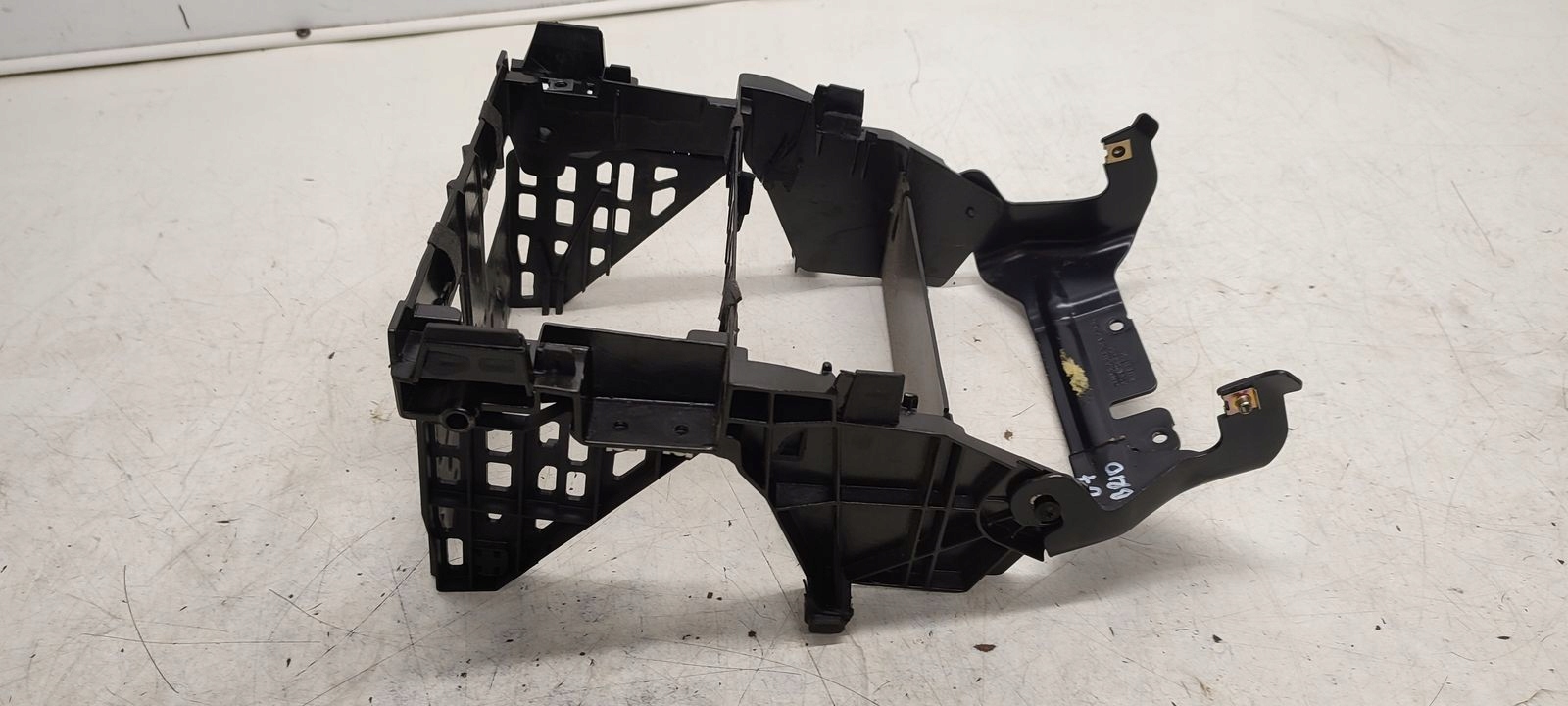 holder radia Audi A4 B7 Cabrio 2,0 TDI