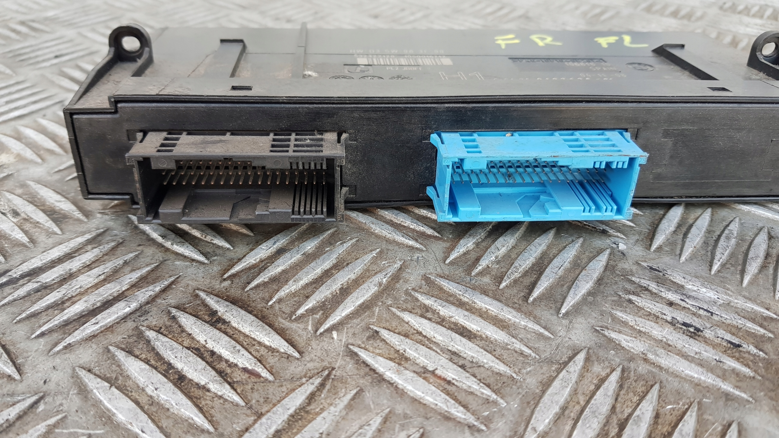 BMW 3 E90 E91 comfort control unit 9187536
