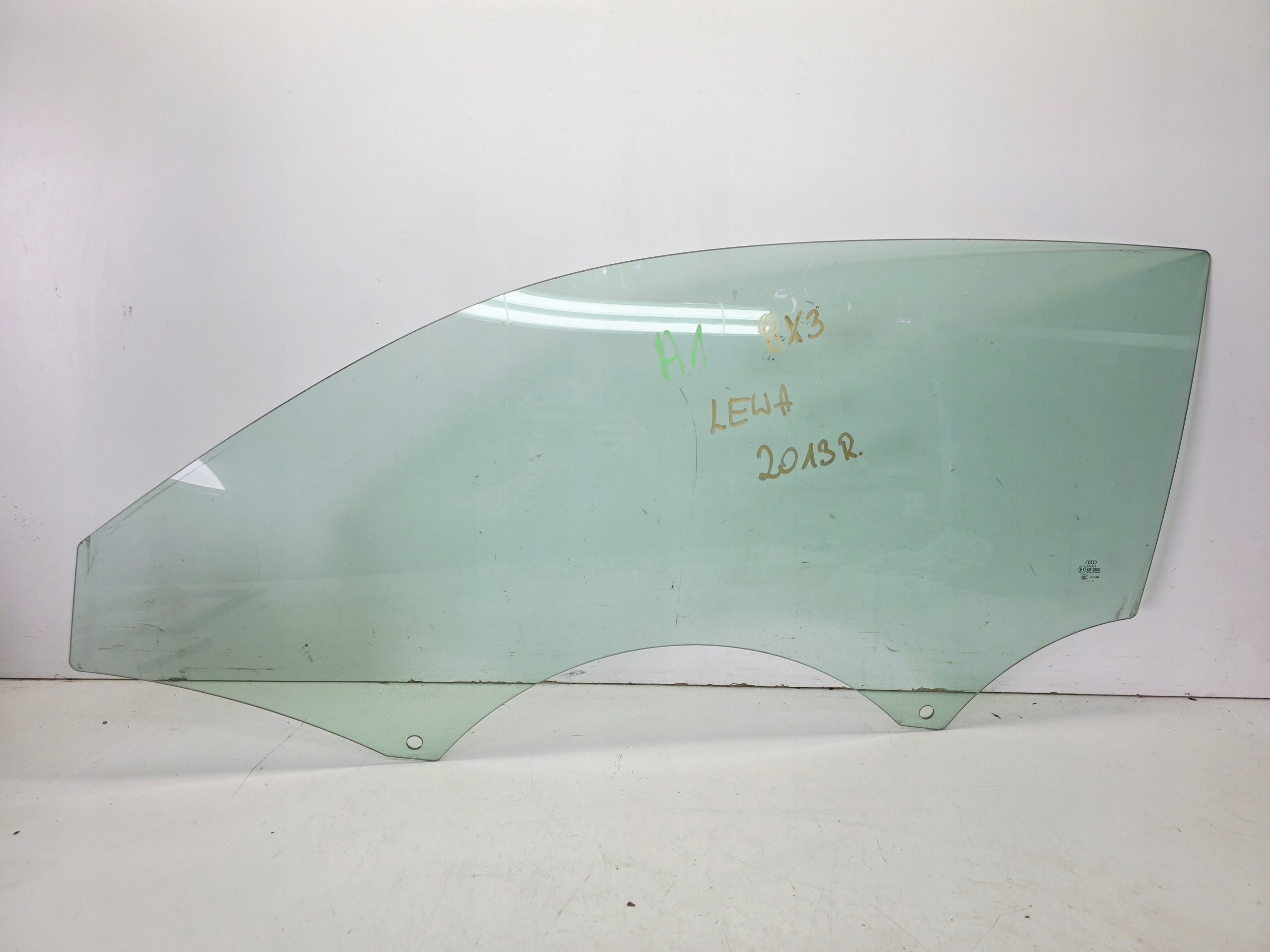 window side door left front AUDI A1 8X 8X3 3-door 2013R