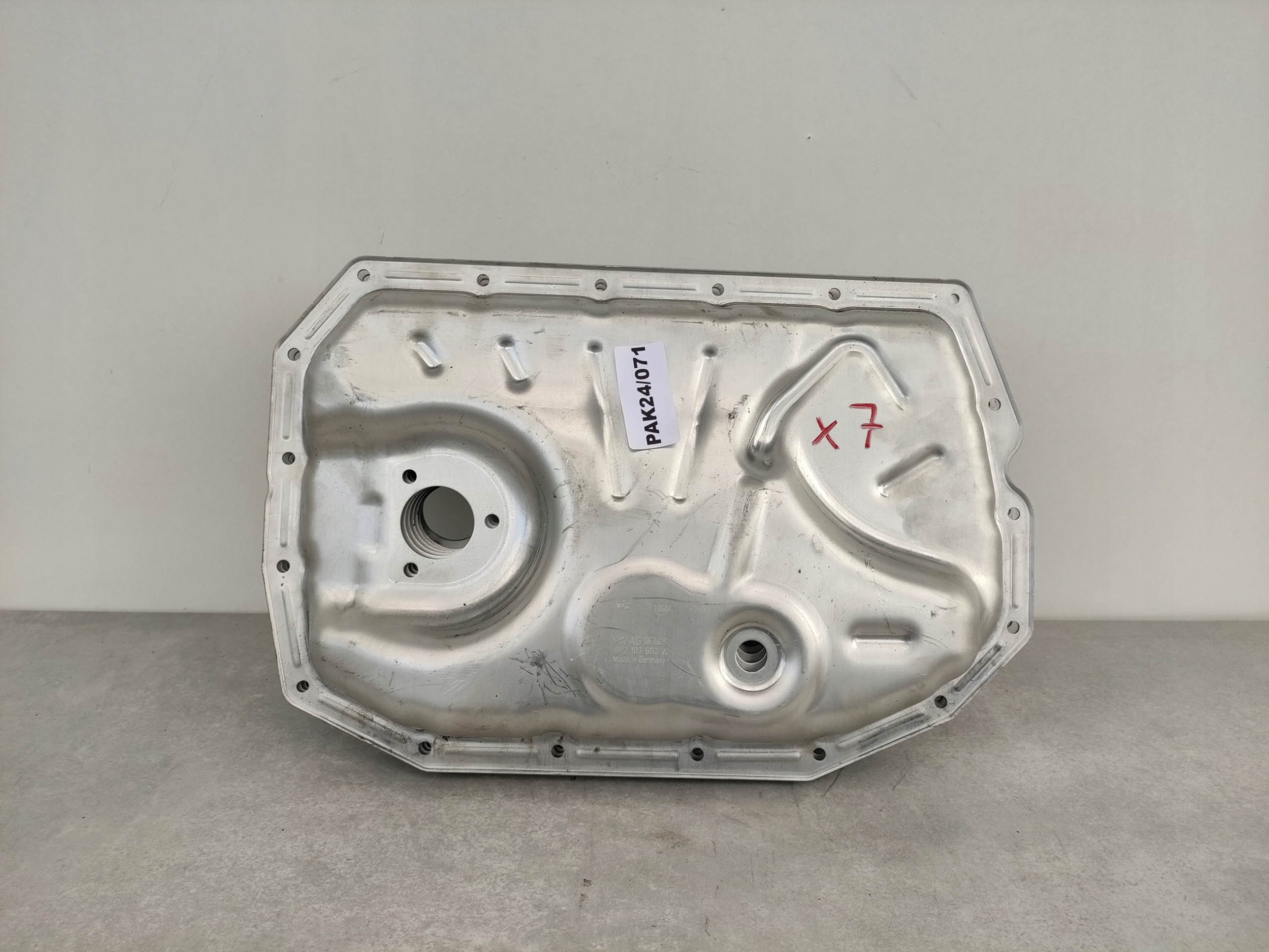 NEU ÖLWANNE AUDI A8 D5 RS6 Q7 Q8 S8 RS7 A7 4.0 TFSI PAK24/071