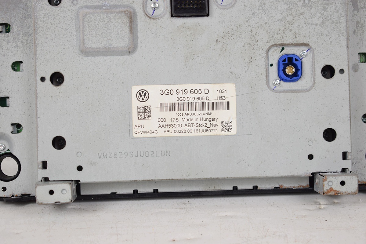 display * navigation devices VW PASSAT B8 GOLF VII 3G0919605D