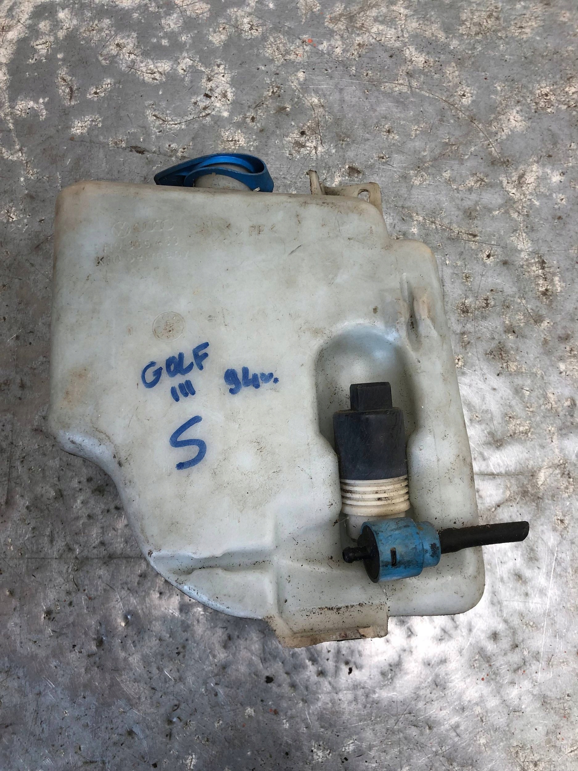 washer fluid tank VW GOLF III 1H0955453