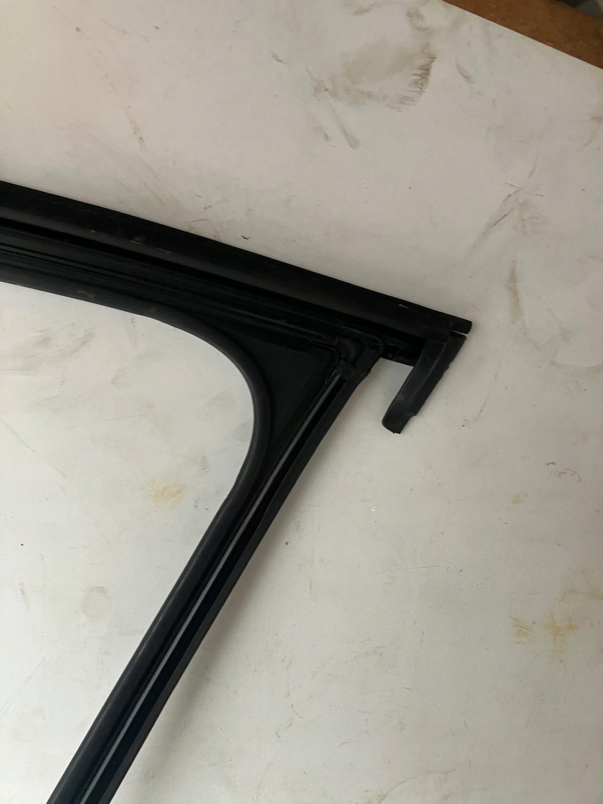 frame gasket door right front PEUGEOT 308 T9 CHROM