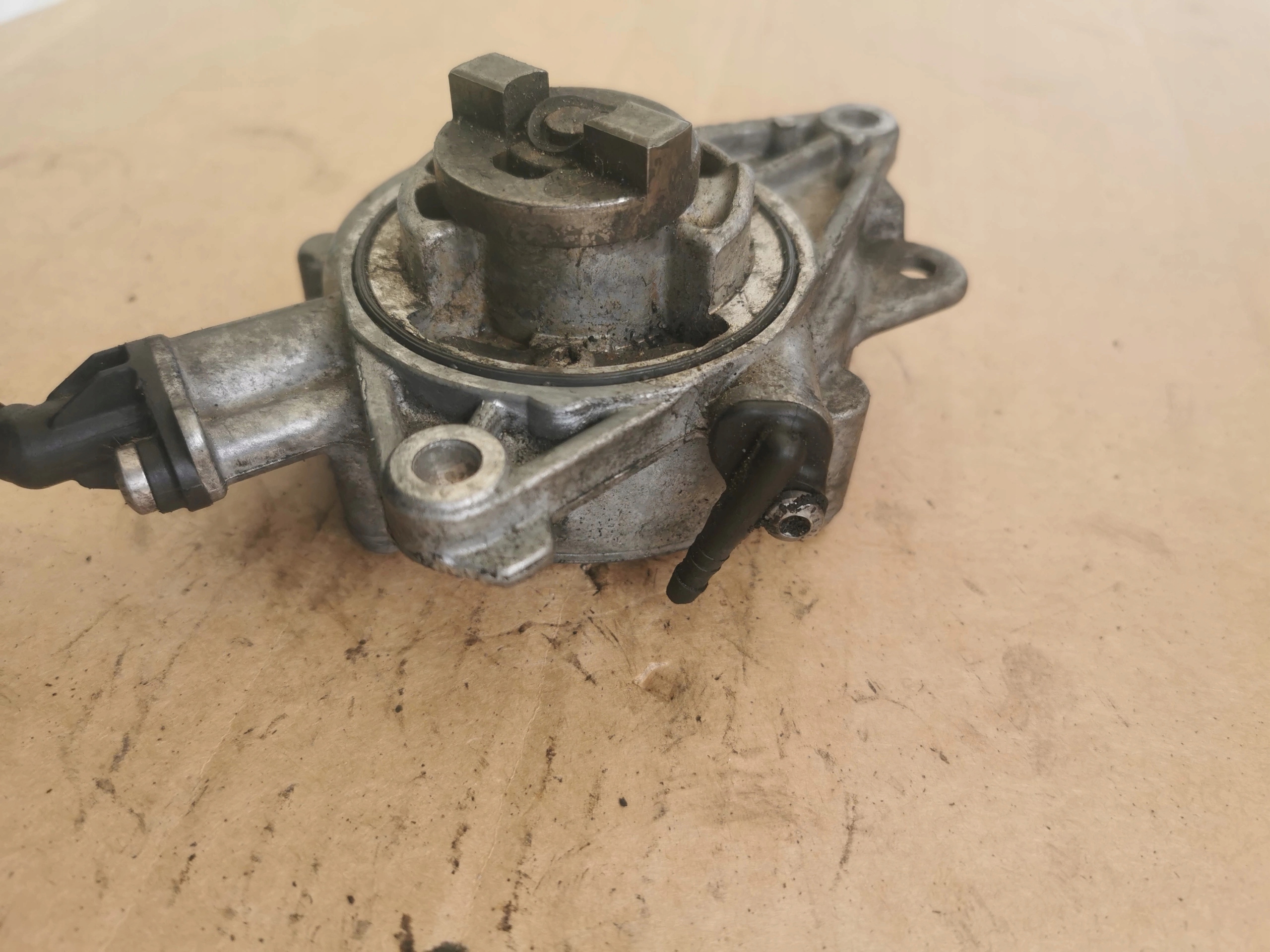 Pompa VACUM PEUGEOT 508 SW e 1.6 THP 758642404