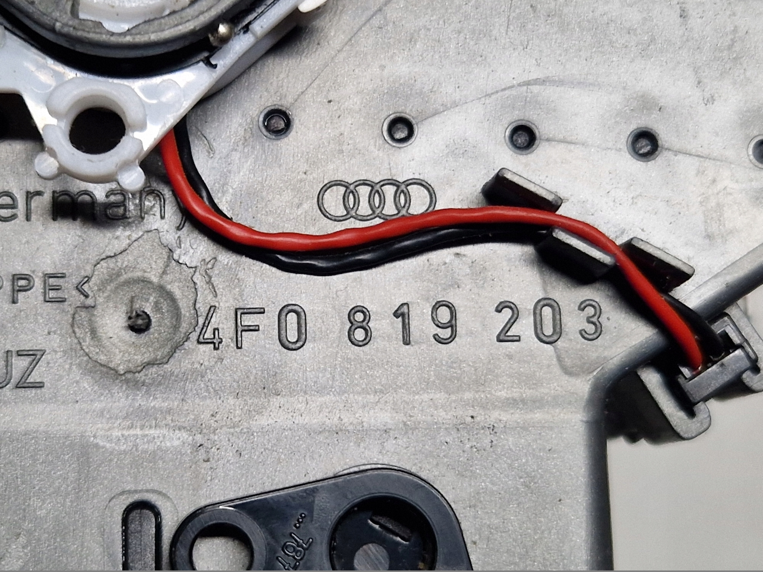 AUDI A6 C6 A6C6 grid air conditioning devices rear part 4F0819203
