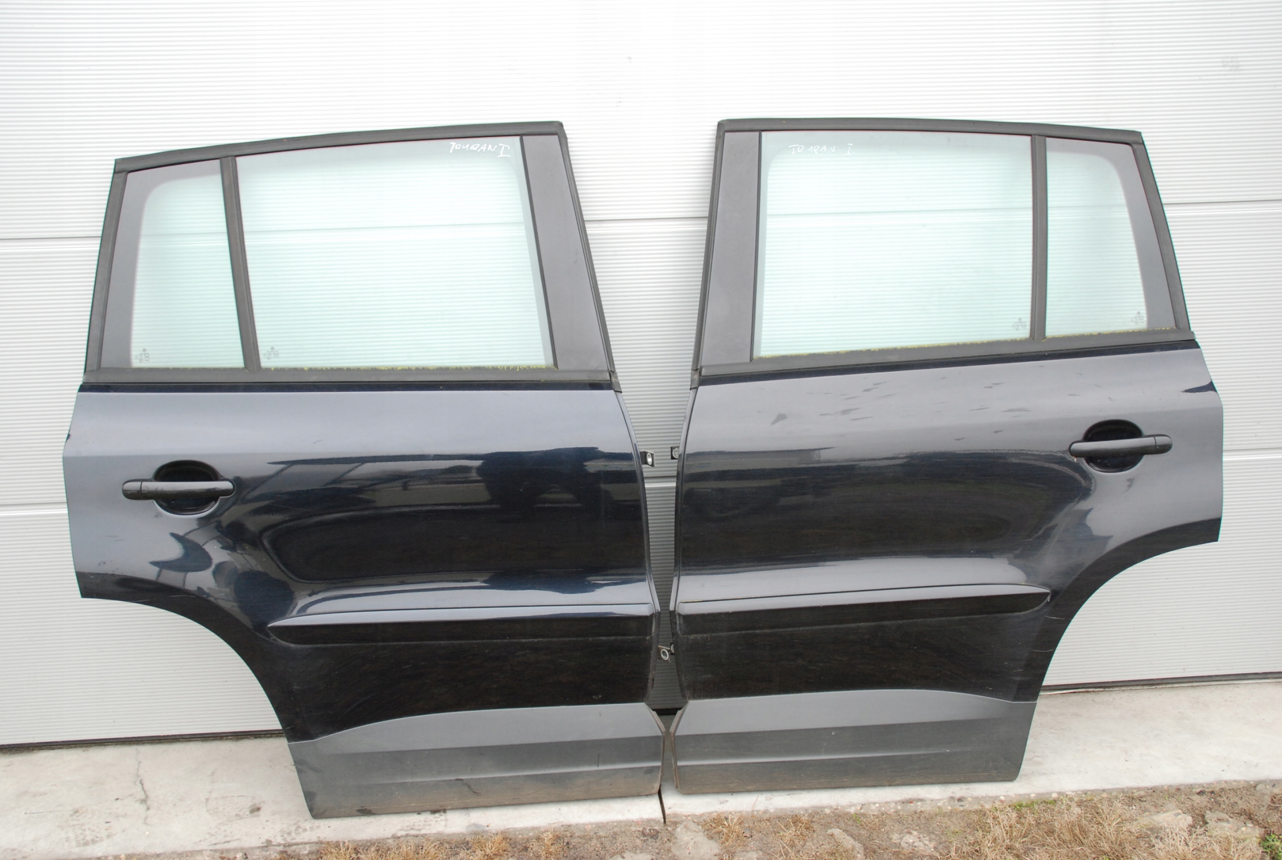 DRZWI L / P TYŁ KOMPLETNE VW TIGUAN I LC9X