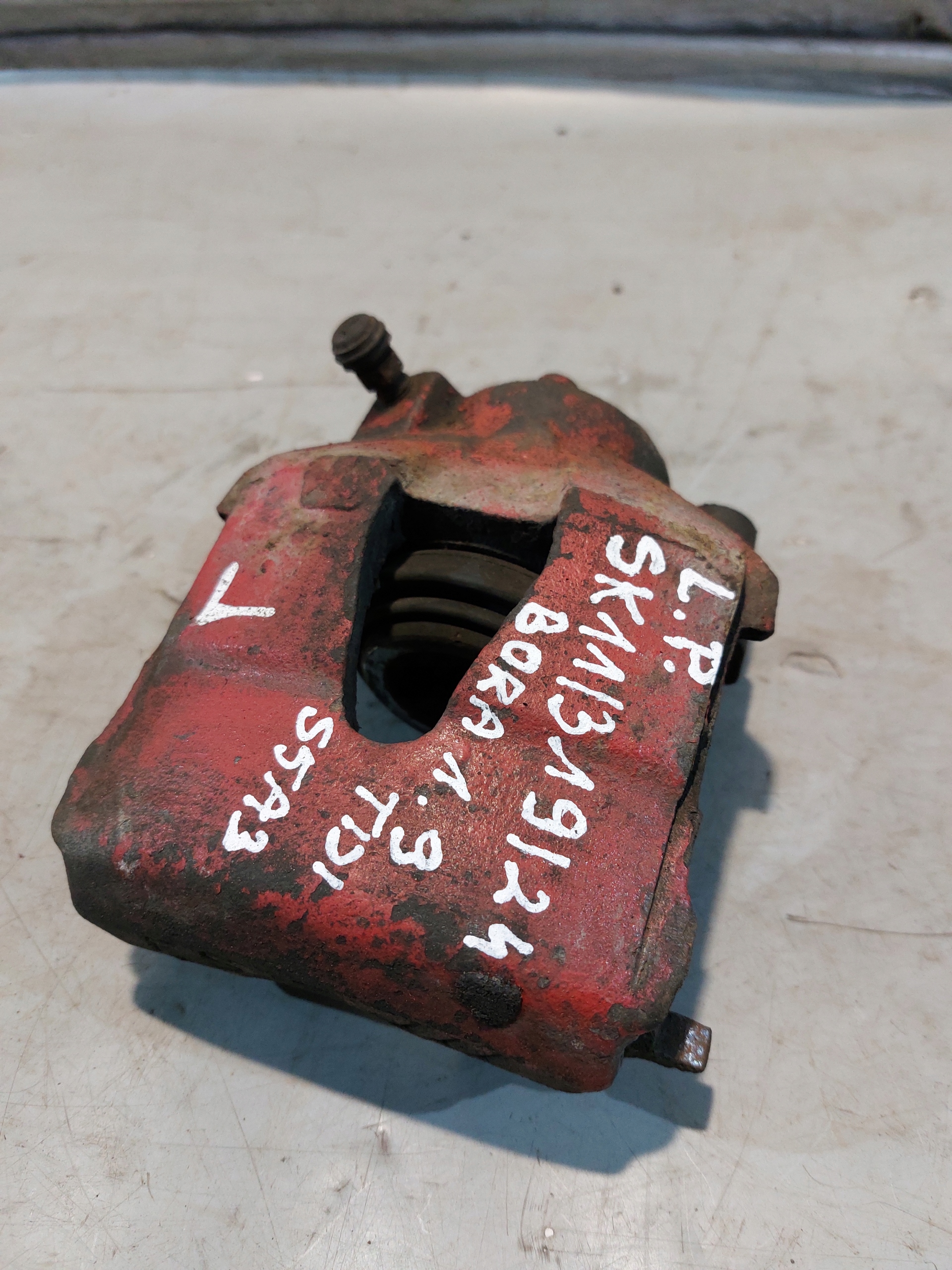 caliper brake left front VW BORA 1.9TDI