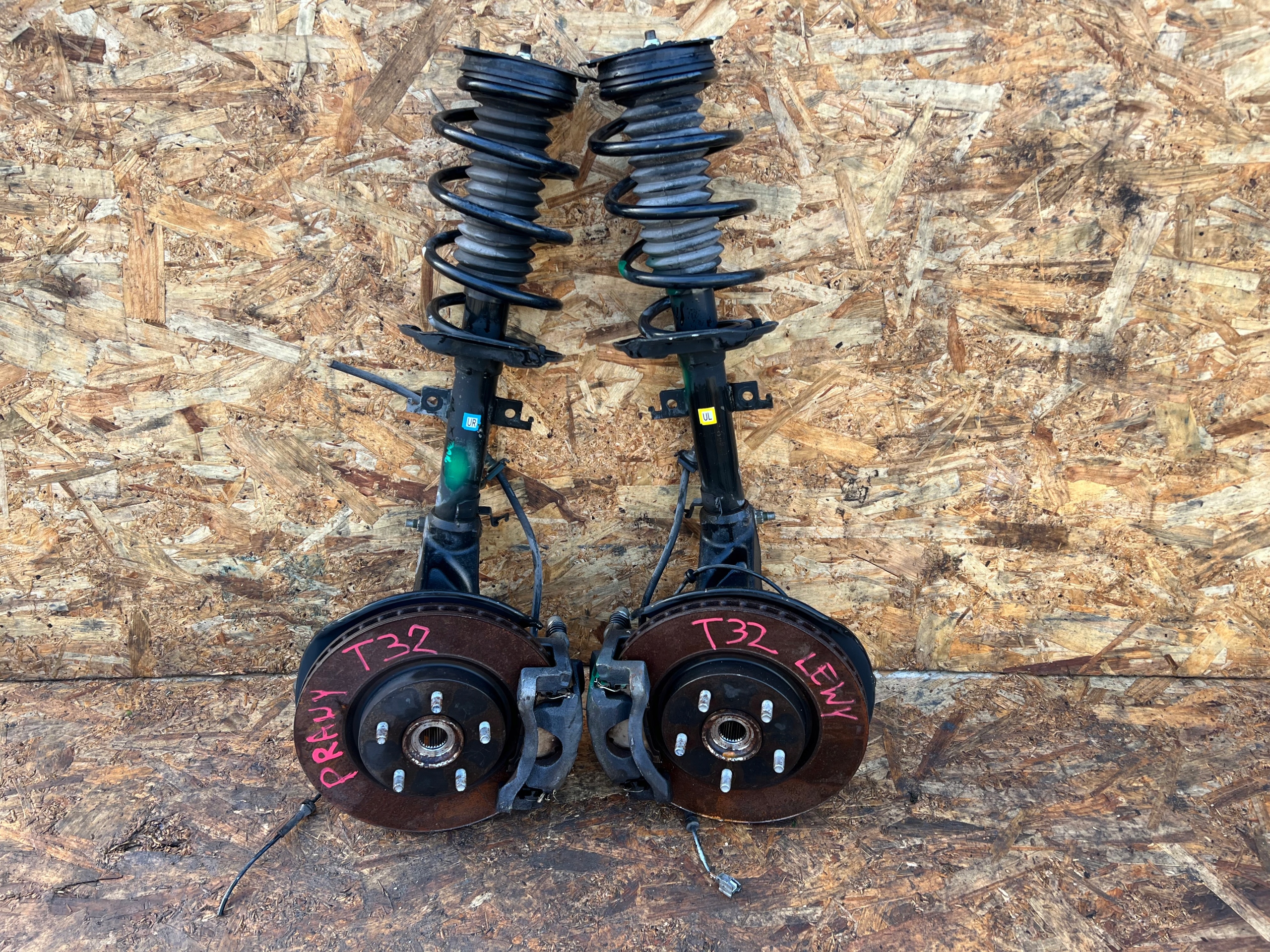swing shock absorber right NISSAN X-TRAIL T32