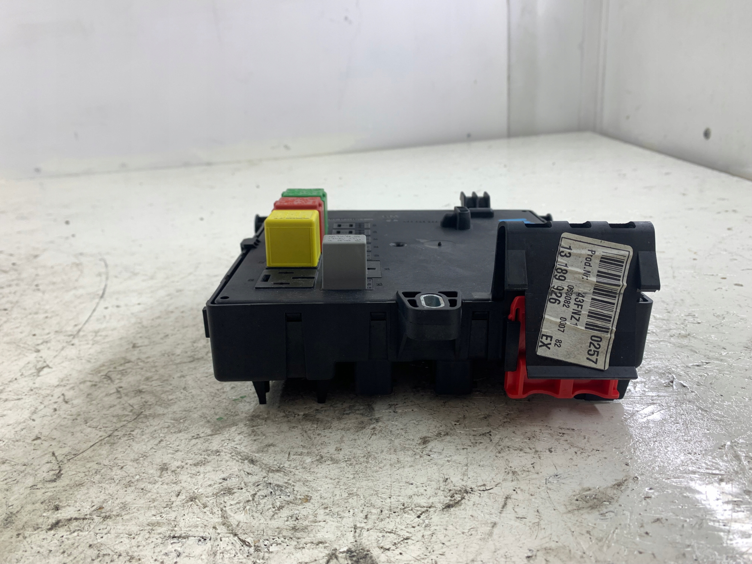 OPEL VECTRA C Kasten der Sicherungen 13189926