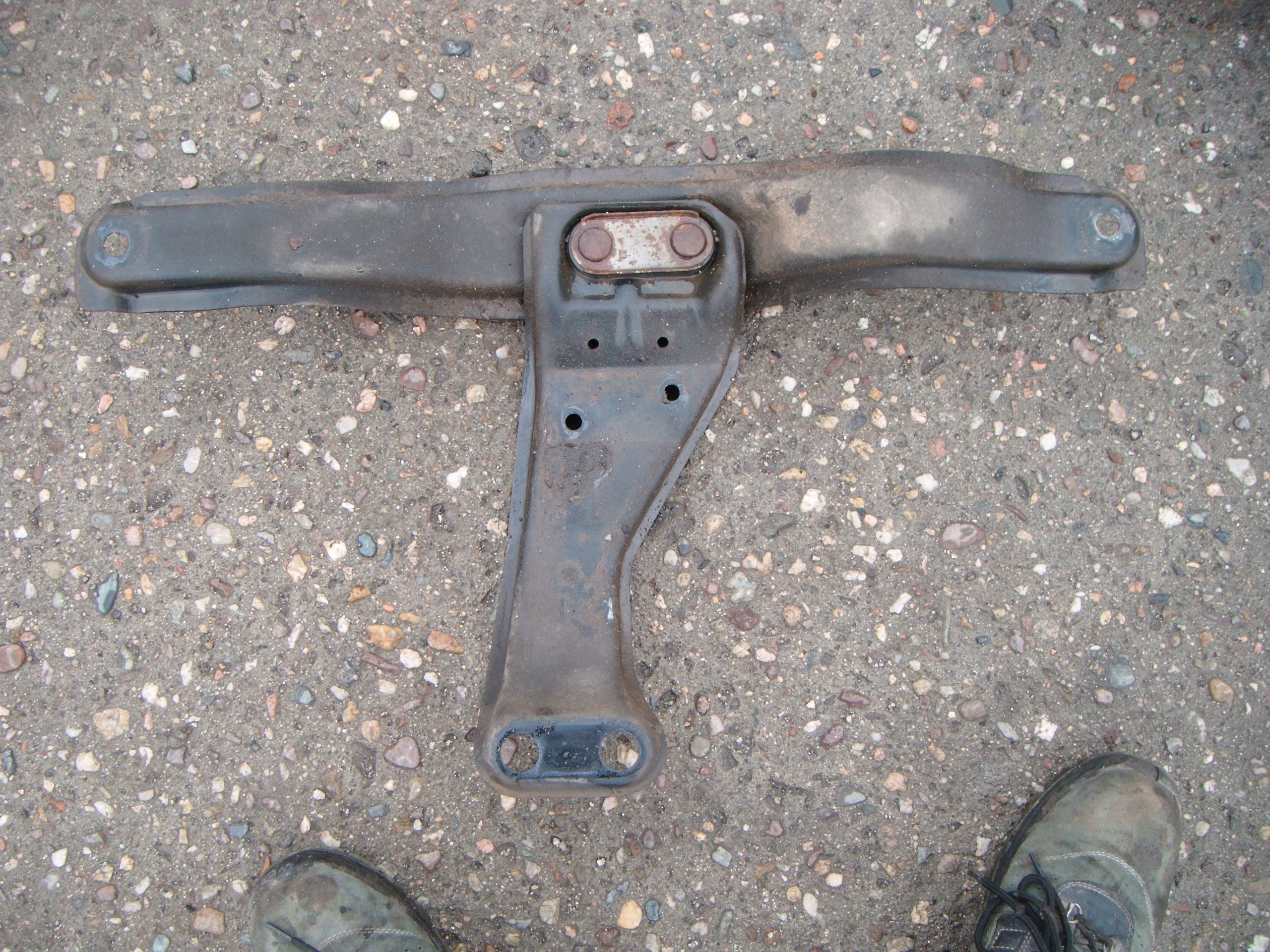 SUBARU IMPREZA III GH 1.5 BELKA POD SKRZYNIĘ