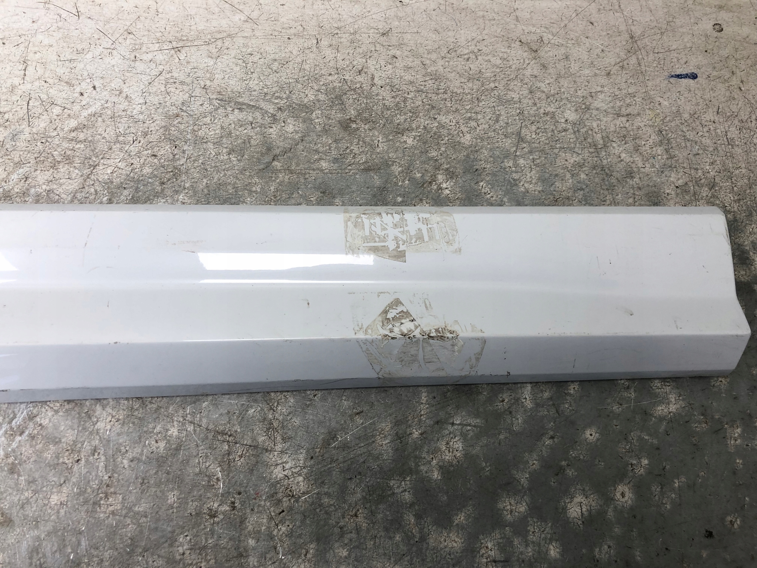 moulding door right front AUDI Q2 S-LINE 81A853960A