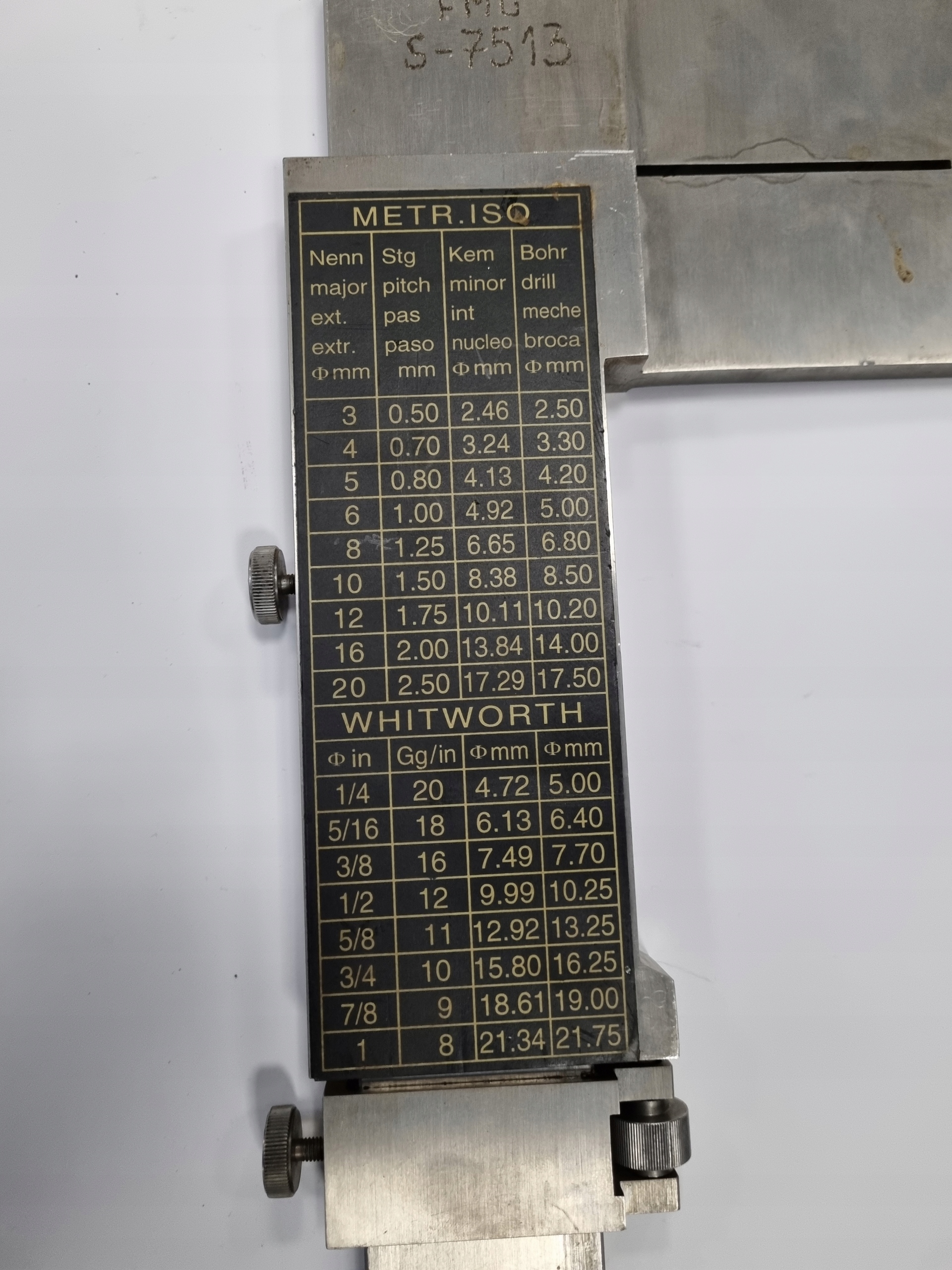 Suwmiarka 1000/300 matowa Rodzaj analogowa