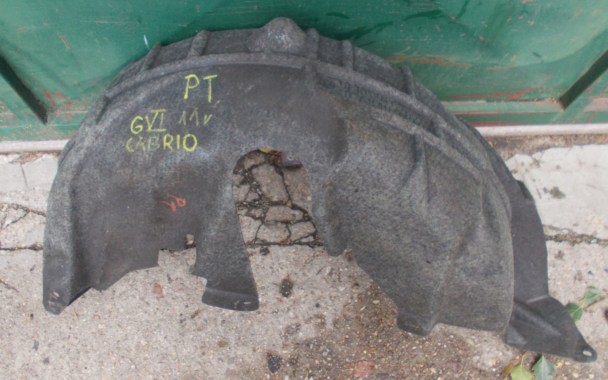 VW GOLF VI CABRIO 1.4 TSI 11R mudguard right rear part 5K7810972C