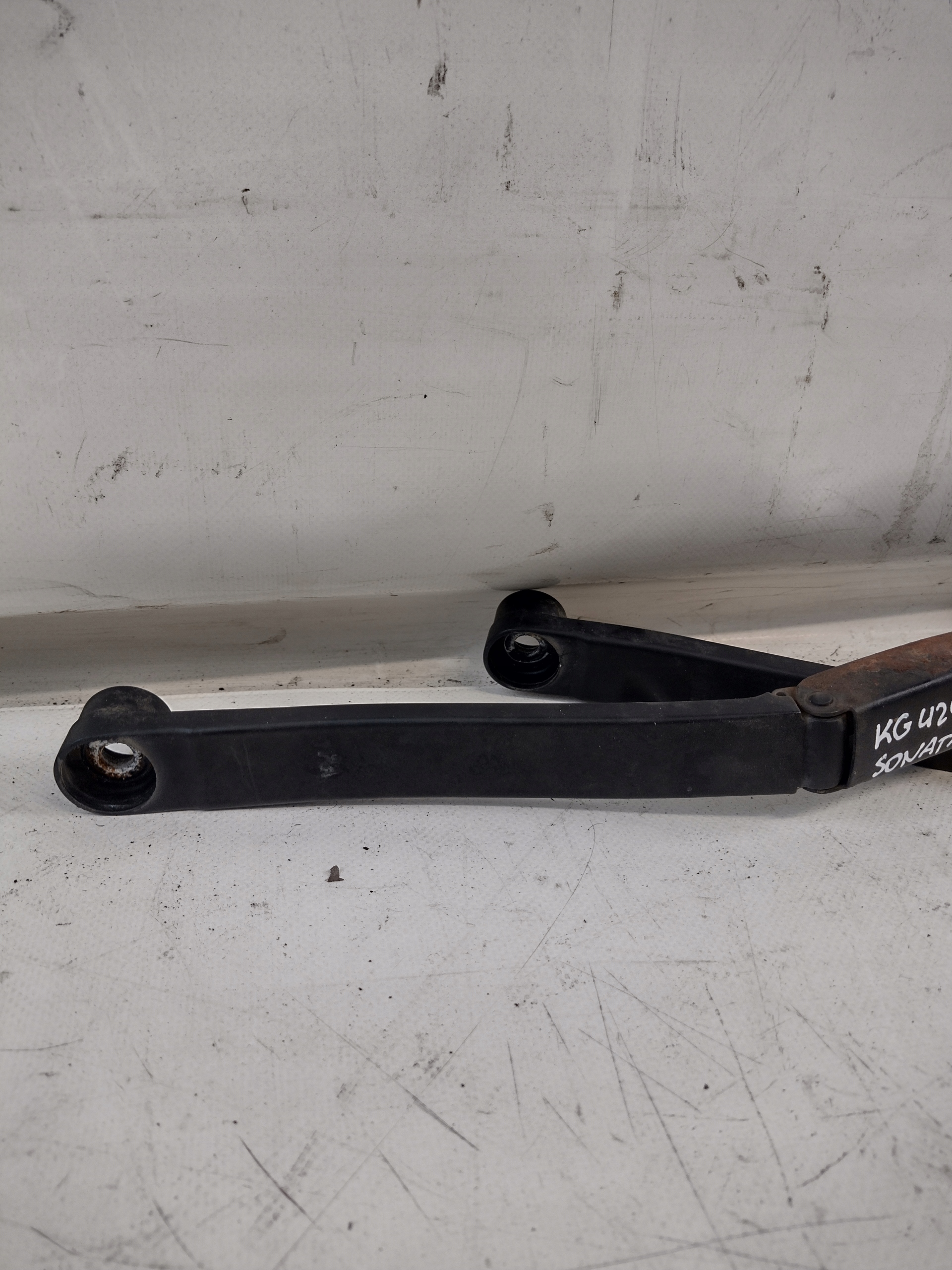 Bracci tergicristallo przednich Hyundai Sonata V berlina