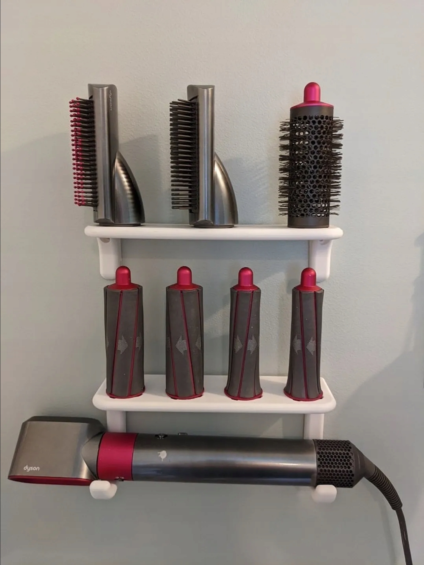 Nástěnný držák na sušičku Dyson Airwrap a 7 nástavců