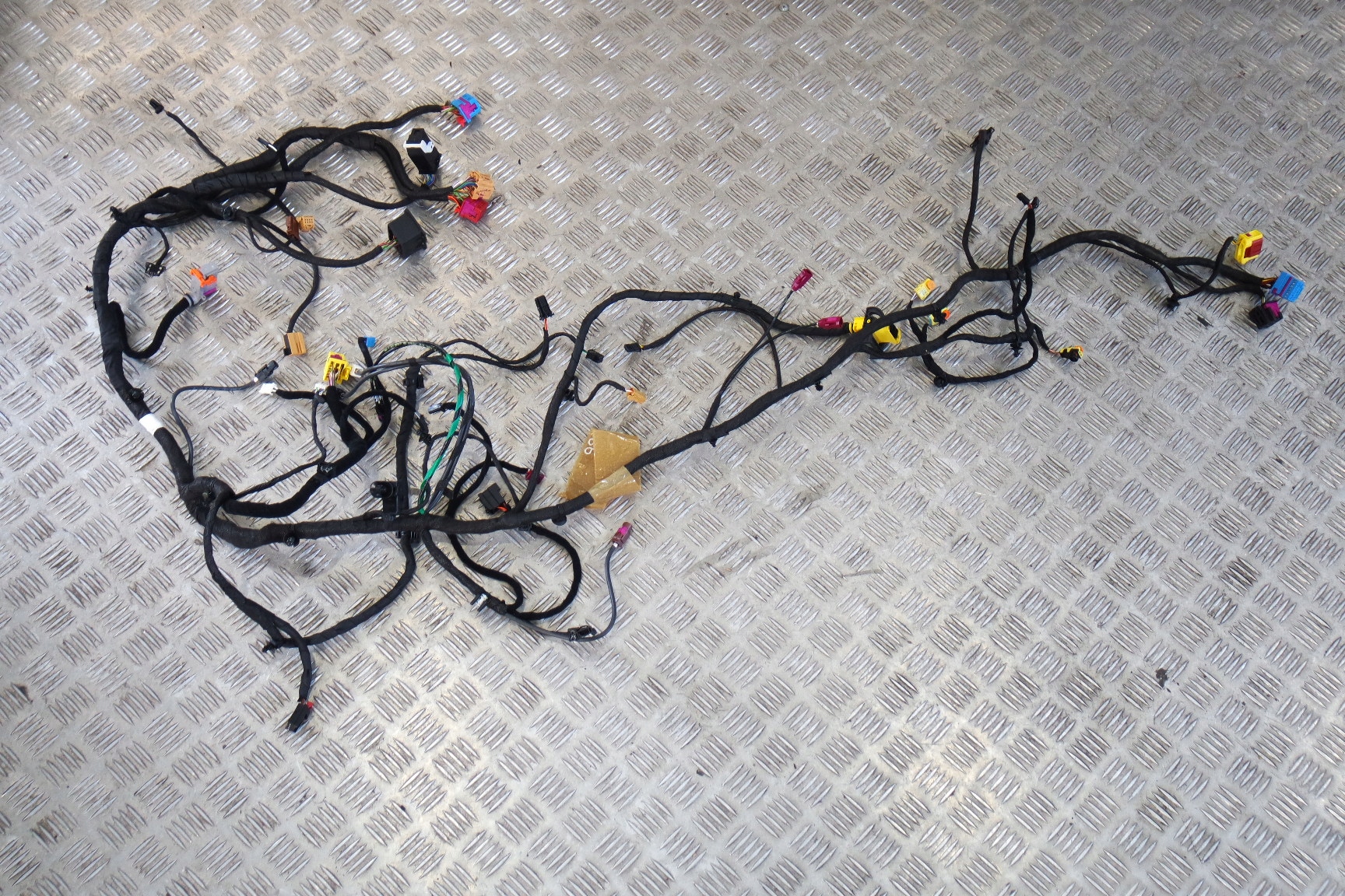 УСТАНОВКА ПОД ПРИСТАВКУ КОНСОЛИ PORSCHE 992