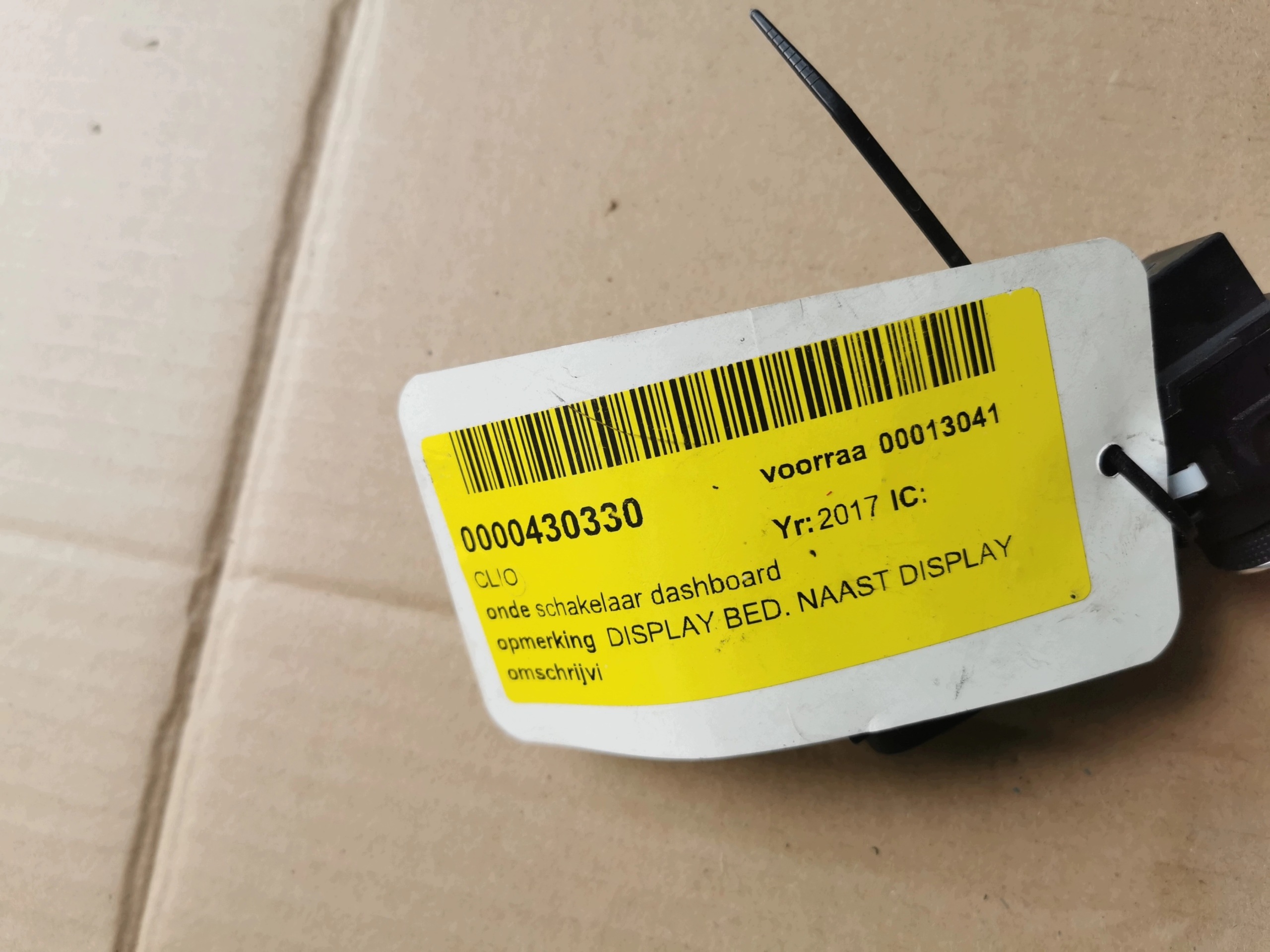 CLIO 4 IV switch MULTIMEDIALNY MULTIFUNKCJI 10131238 253B06108R
