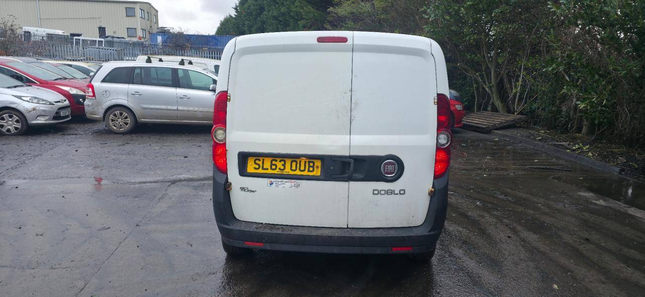 light third brake light Fiat Doblo 2 2013 51821699