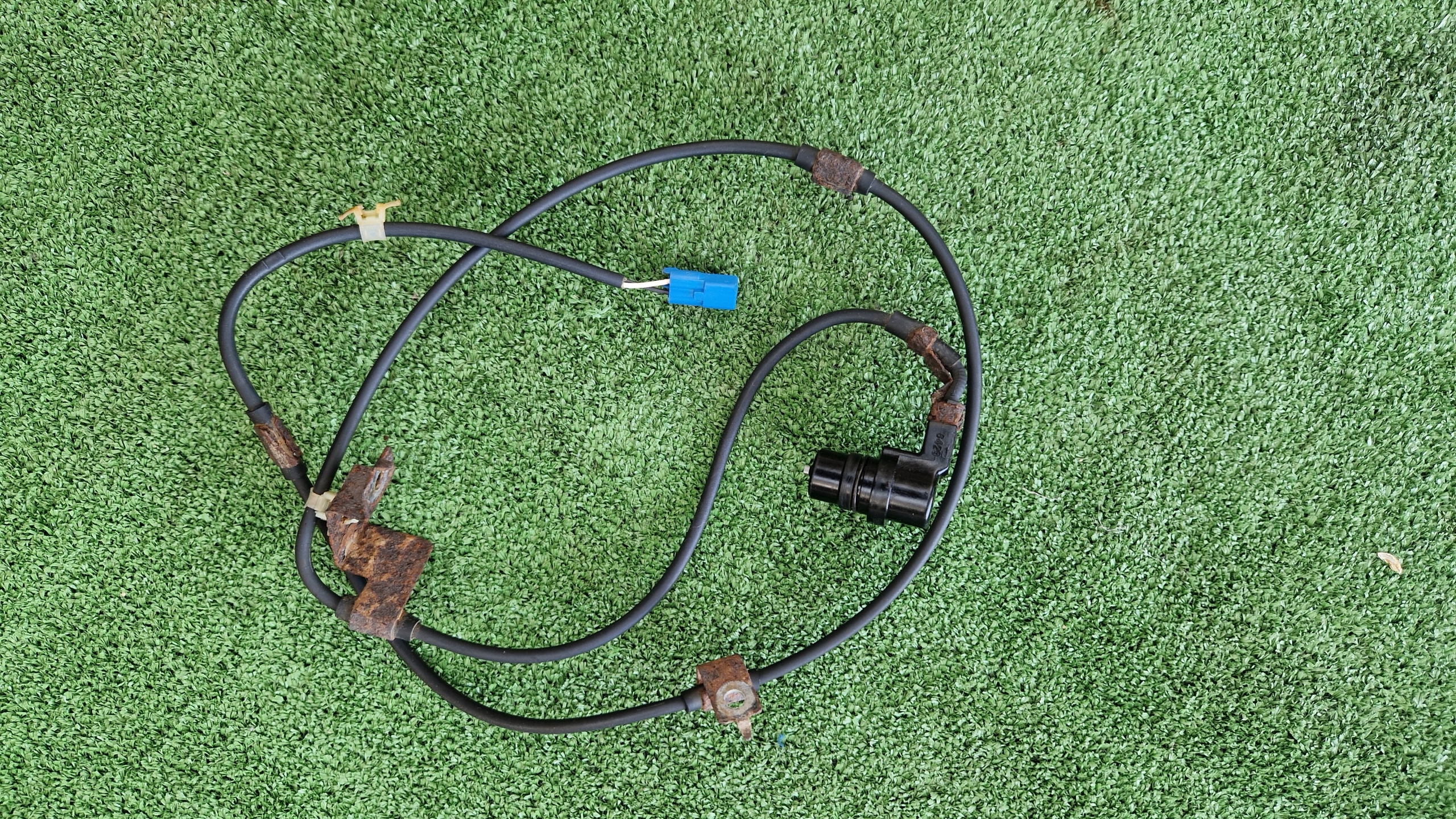 sensor ABS rear part left SUZUKI JIMNY original blue KOSTKA 1998R > 2014R