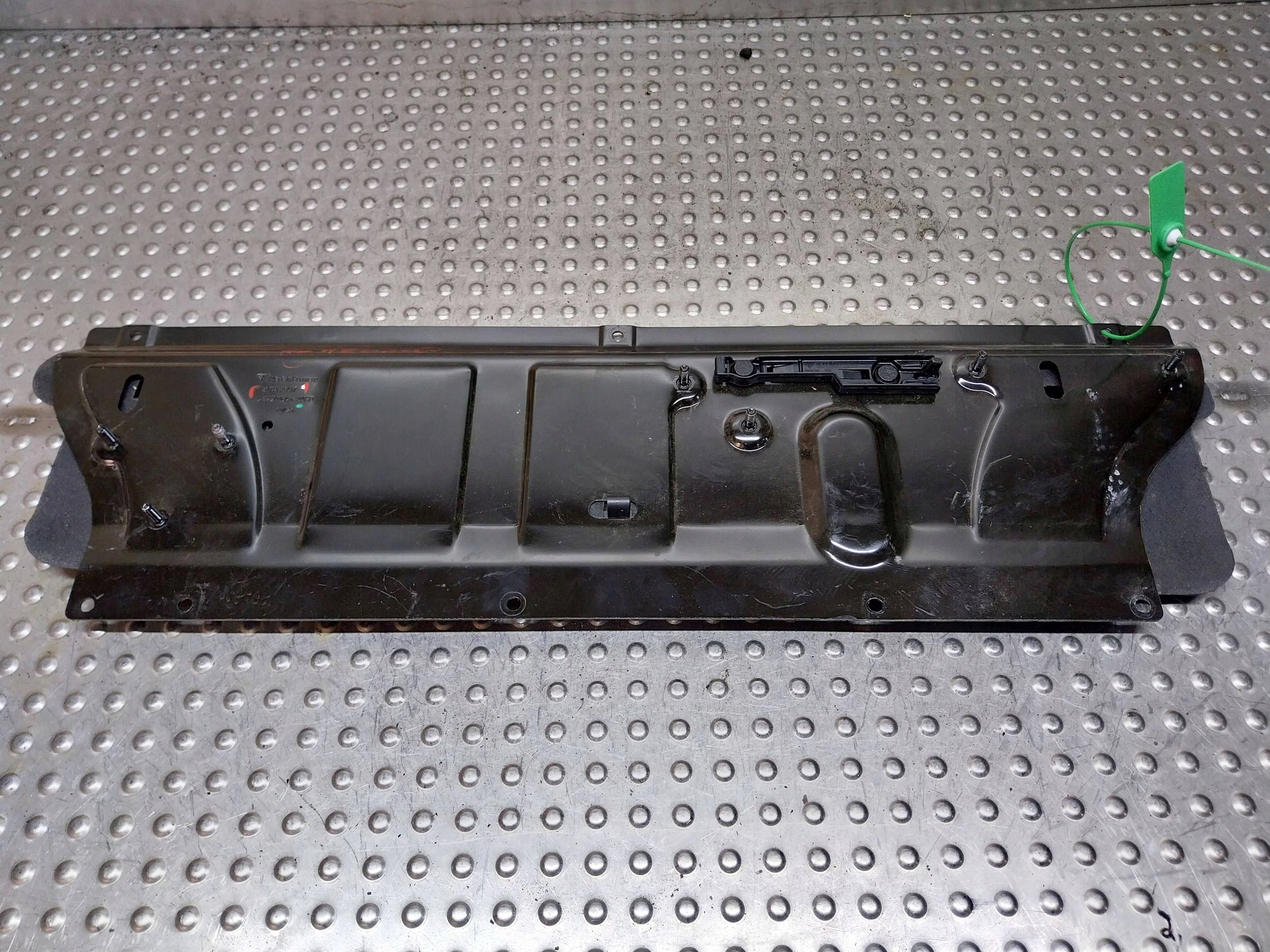 cover pillar partition wall 9J1963417 AUDI E TRON GT TAYCAN 1