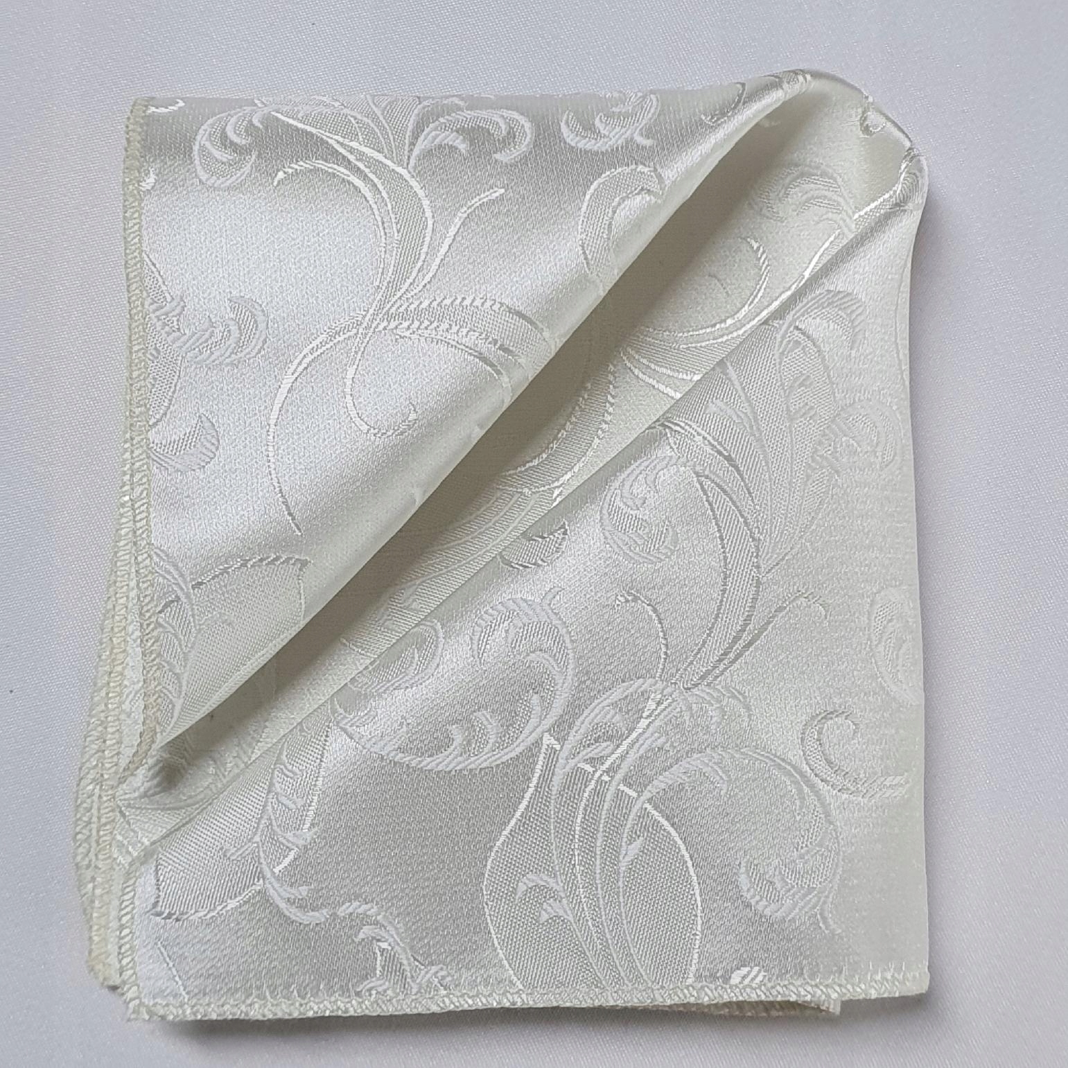 KREMOWA IVORY KWIATOWA POSZETKA CHUSTECZKA Model WZÓR KWIATOWY