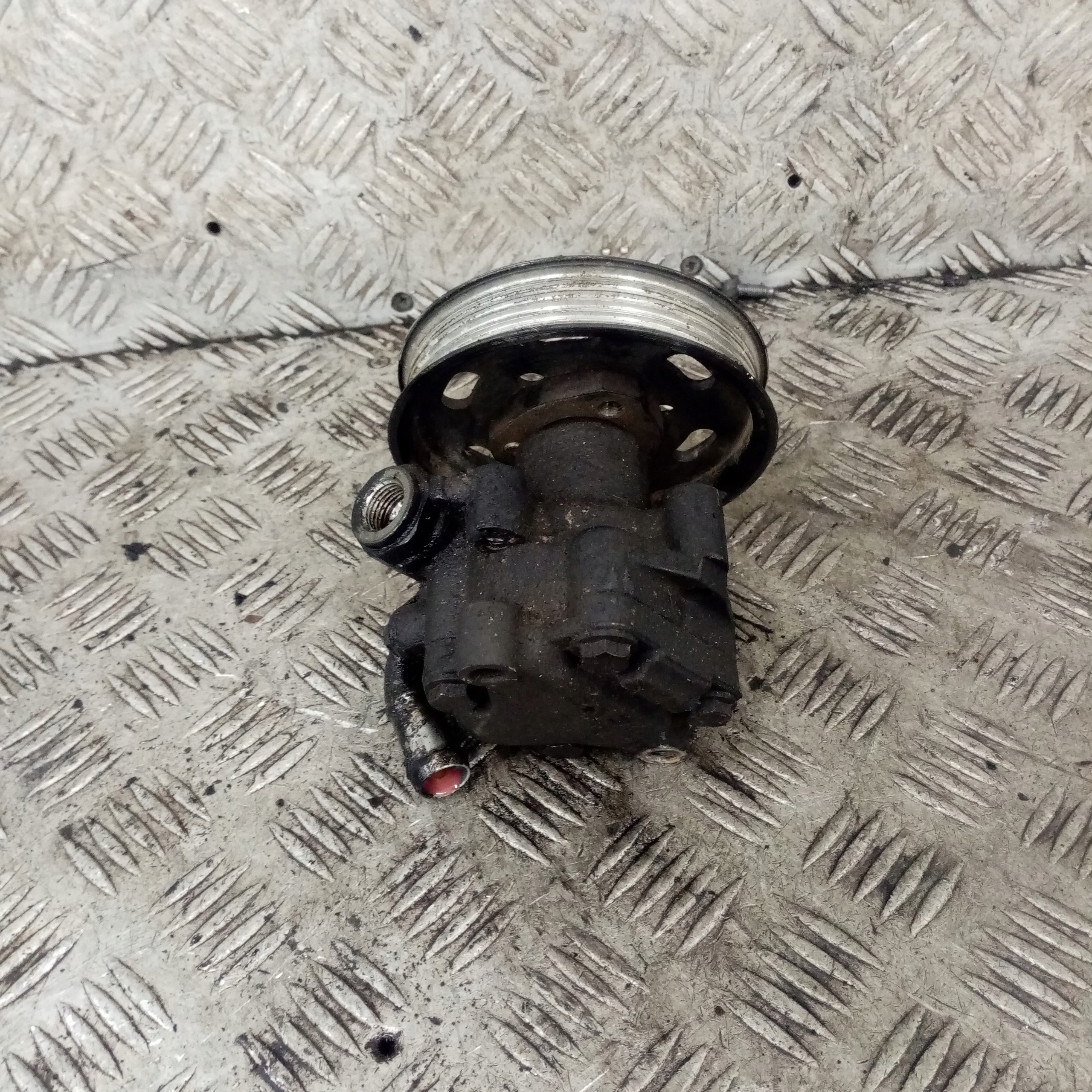 Pompa servosterzo VOLKSWAGEN CADDY 2 1J0422154G 1.9 D