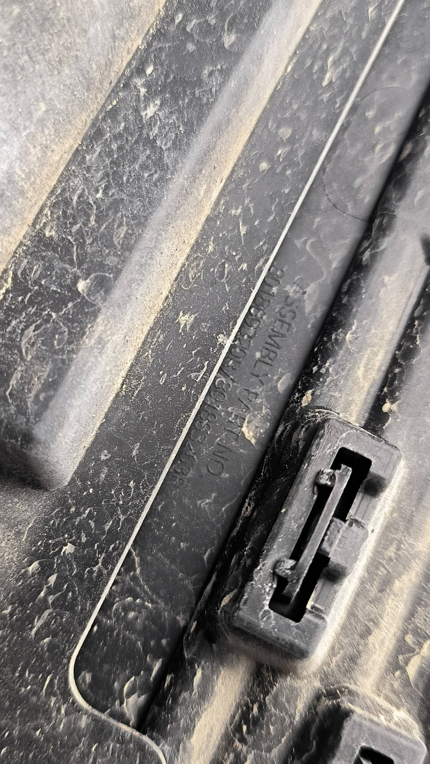 moulding side right 801869320R RENAULT ARKANA LIFT