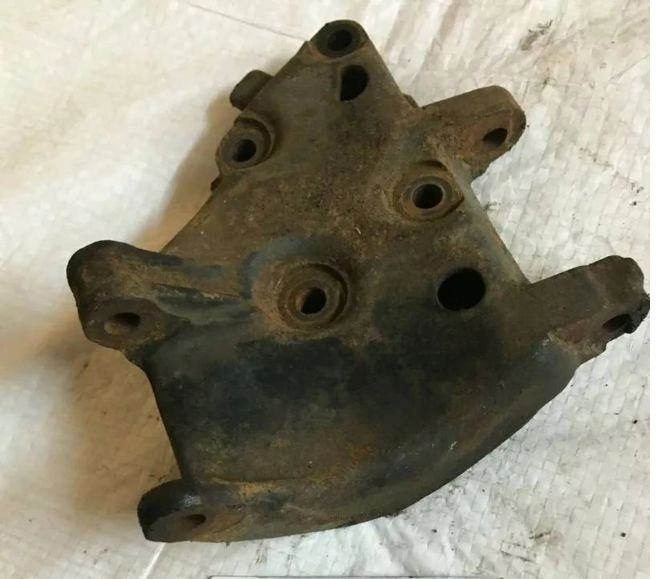 supporto alternatore MERCEDES W114 W115 1151550935